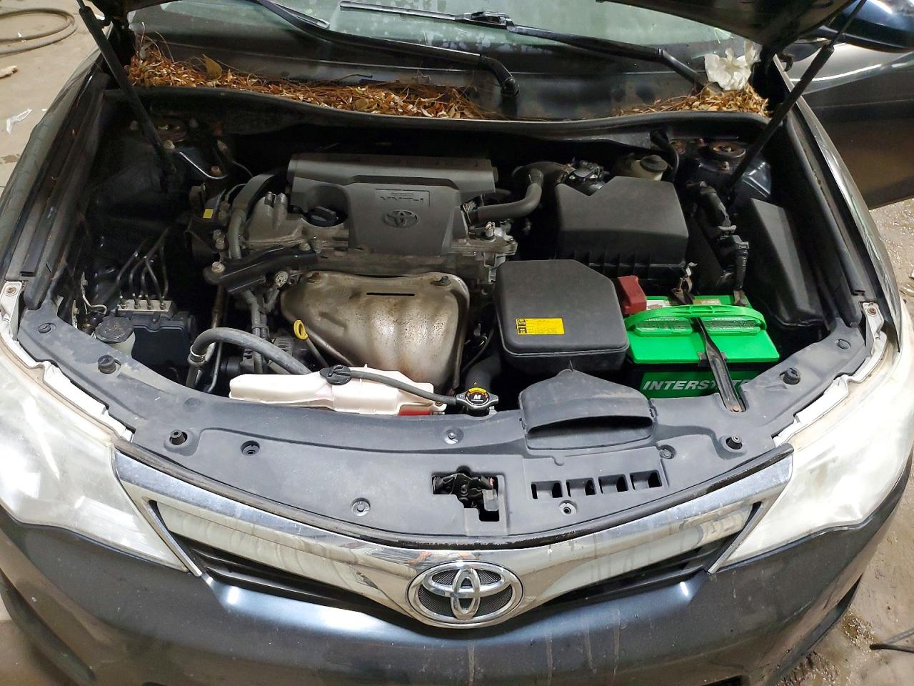 2014 Toyota Camry Le Blue vin: 4T4BF1FKXER358035