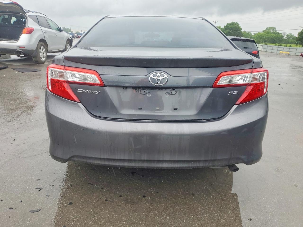2014 Toyota Camry Le Gray vin: 4T4BF1FKXER375336