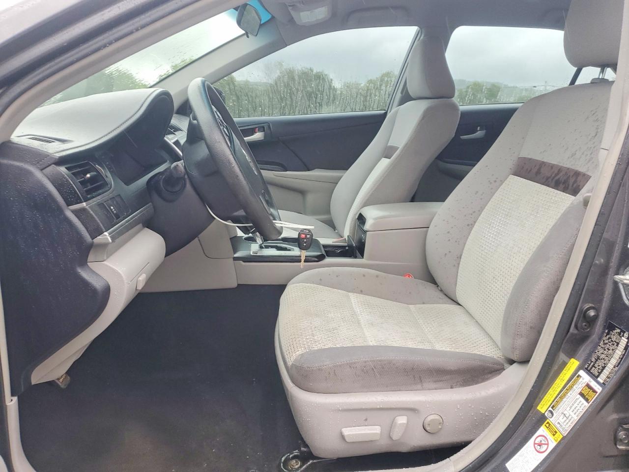 2014 Toyota Camry Le Gray vin: 4T4BF1FKXER375336