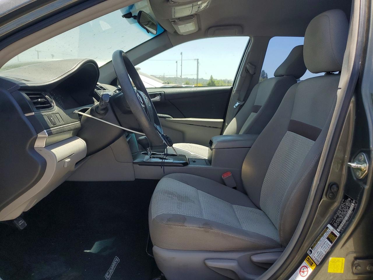 2014 Toyota Camry Le Gray vin: 4T4BF1FKXER380696