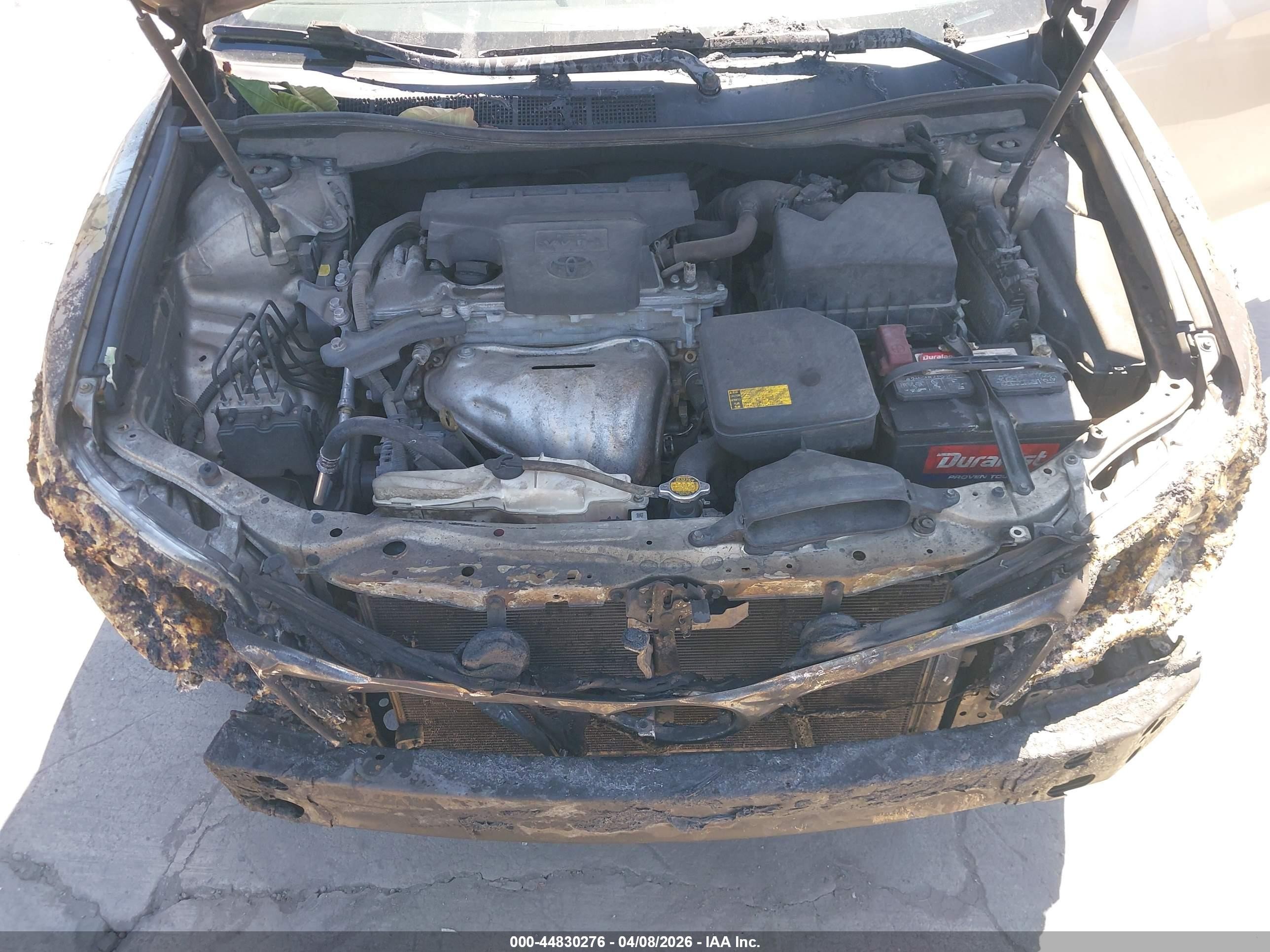 2014 Toyota Camry Le Brown vin: 4T4BF1FKXER390015