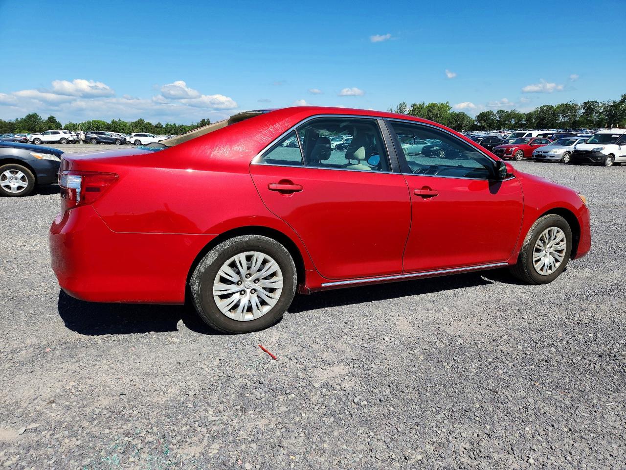 2014 Toyota Camry Le Red vin: 4T4BF1FKXER391942