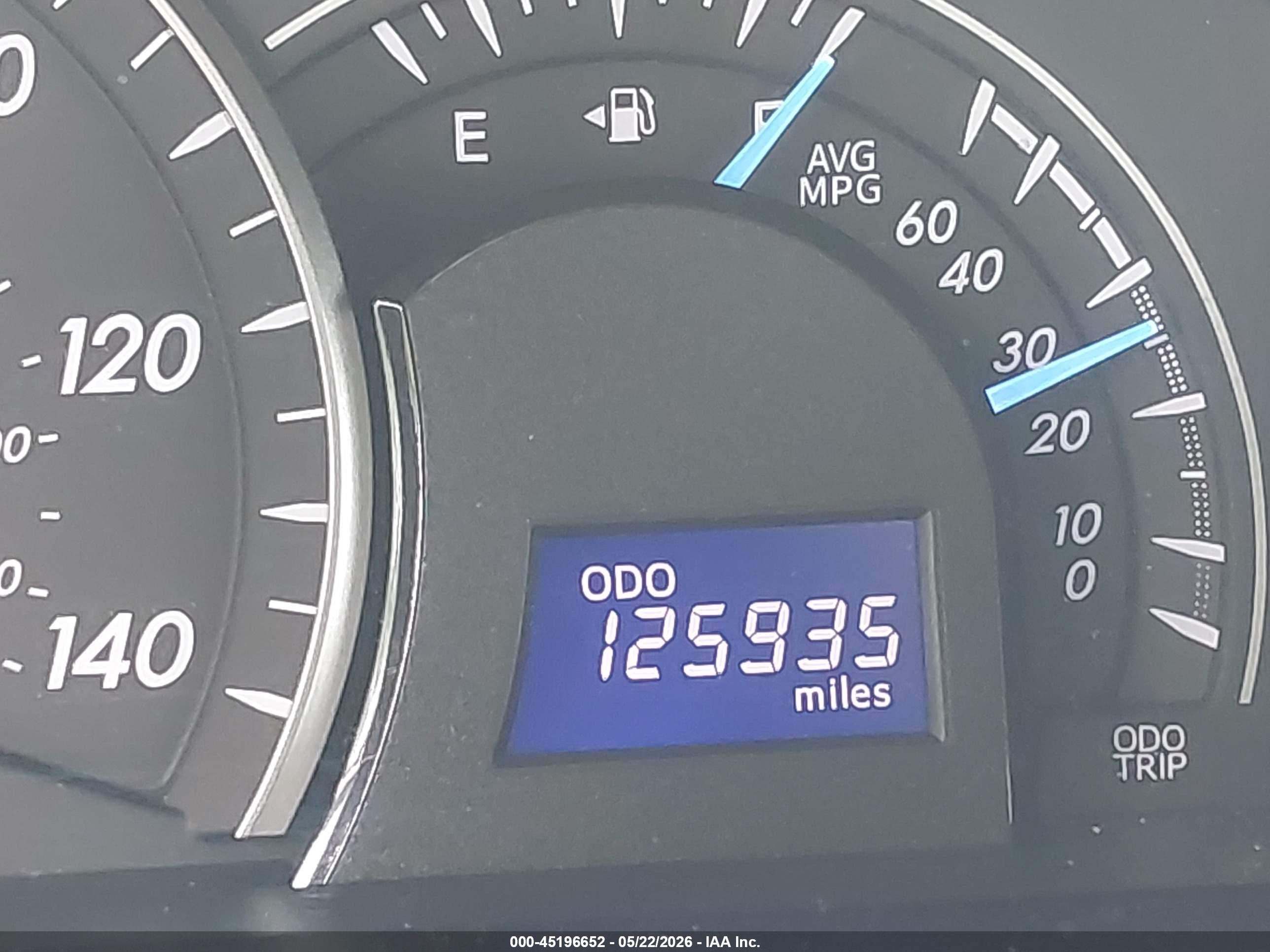 2014 Toyota Camry Le Серебряный vin: 4T4BF1FKXER396364