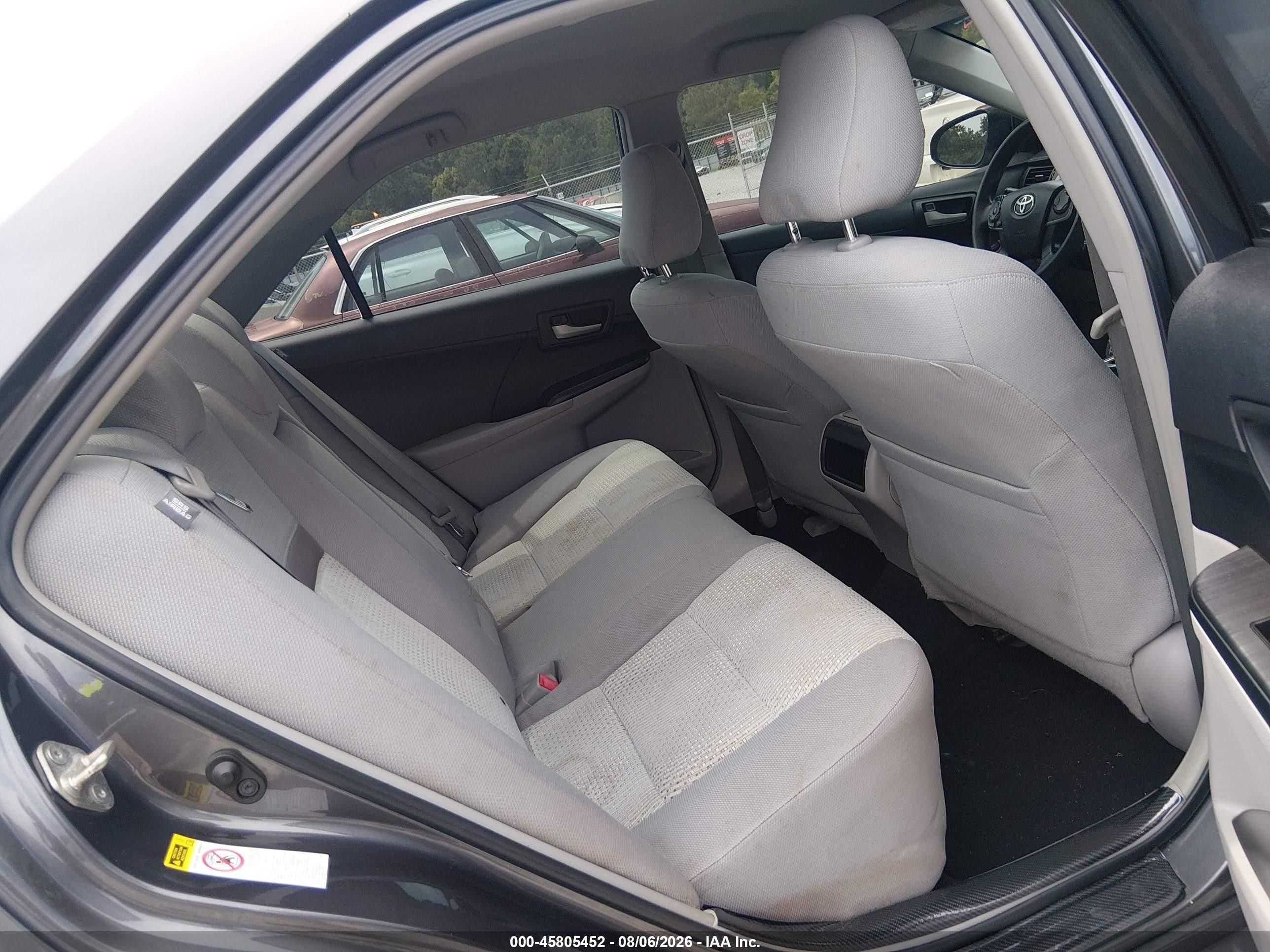 2014 Toyota Camry Le Gray vin: 4T4BF1FKXER406035