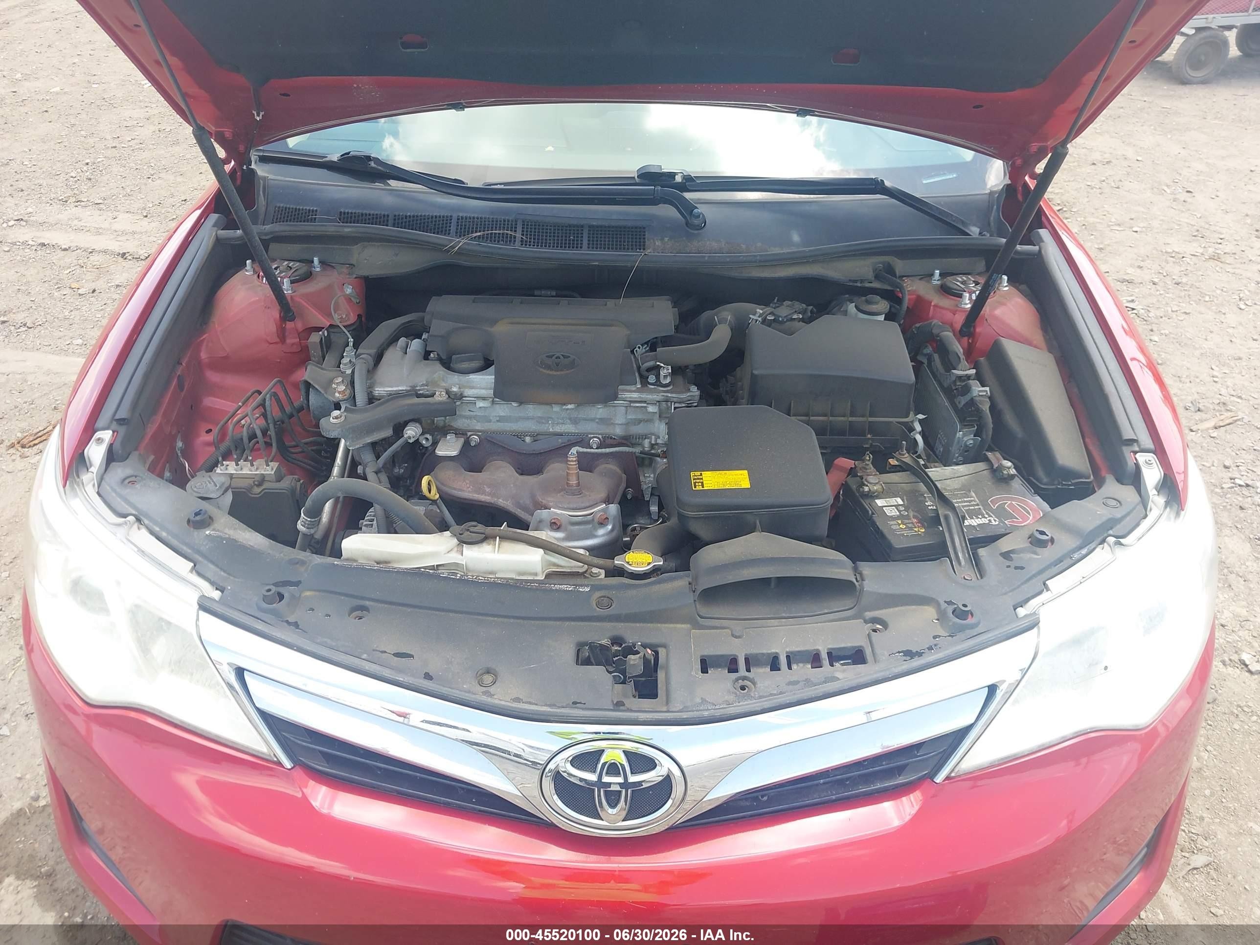 2014 Toyota Camry Le Red vin: 4T4BF1FKXER411056