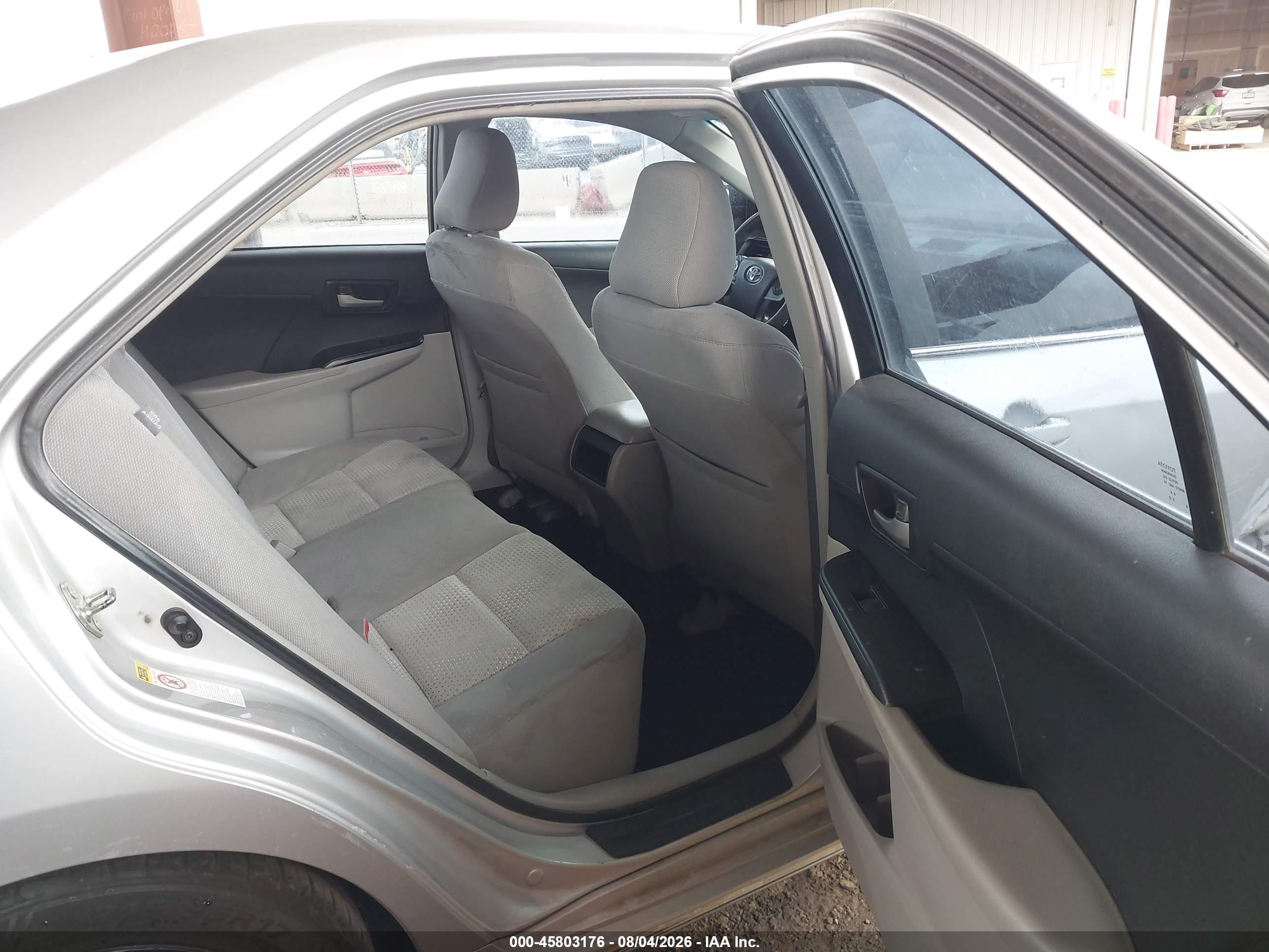 2014 Toyota Camry Le Silver vin: 4T4BF1FKXER419996