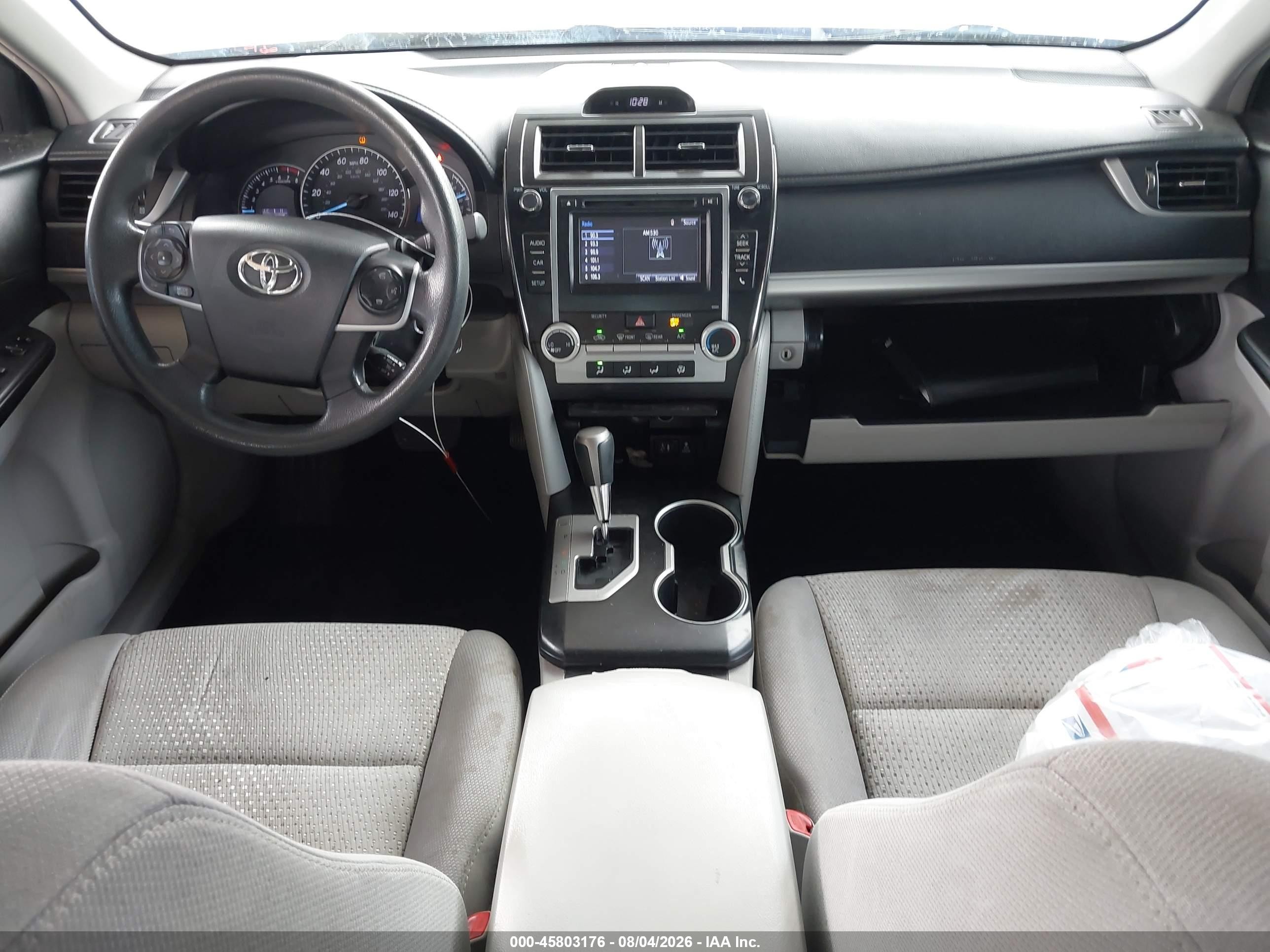 2014 Toyota Camry Le Silver vin: 4T4BF1FKXER419996