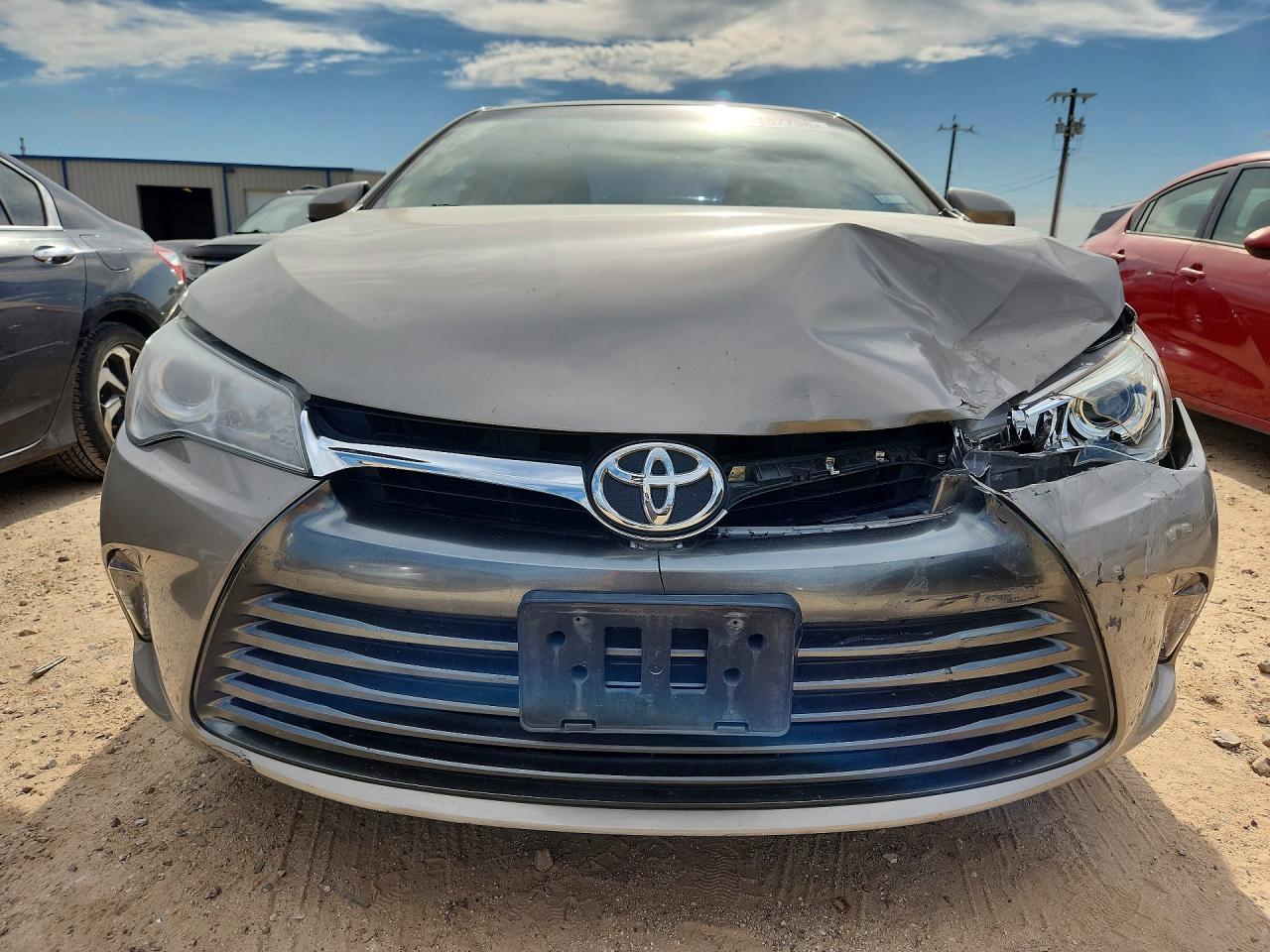 2015 Toyota Camry Le Beige vin: 4T4BF1FKXFR451042