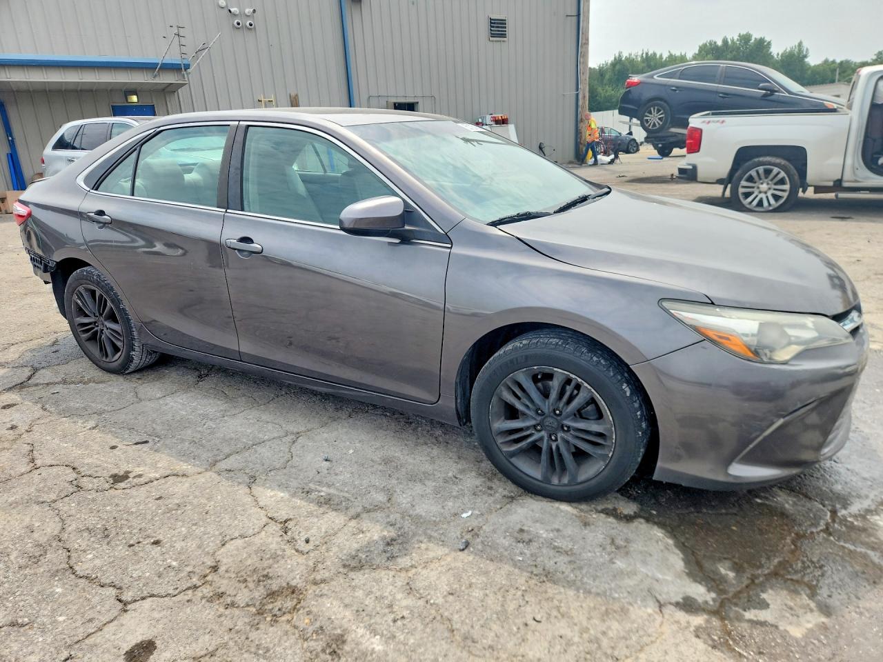 2015 Toyota Camry Le Серый vin: 4T4BF1FKXFR453051