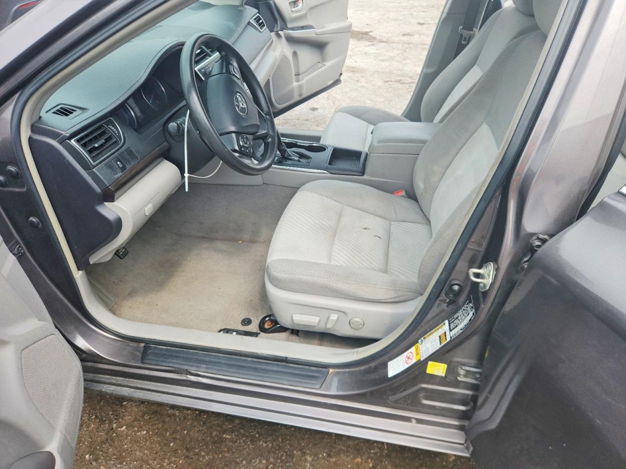 2015 Toyota Camry Le Серый vin: 4T4BF1FKXFR453051