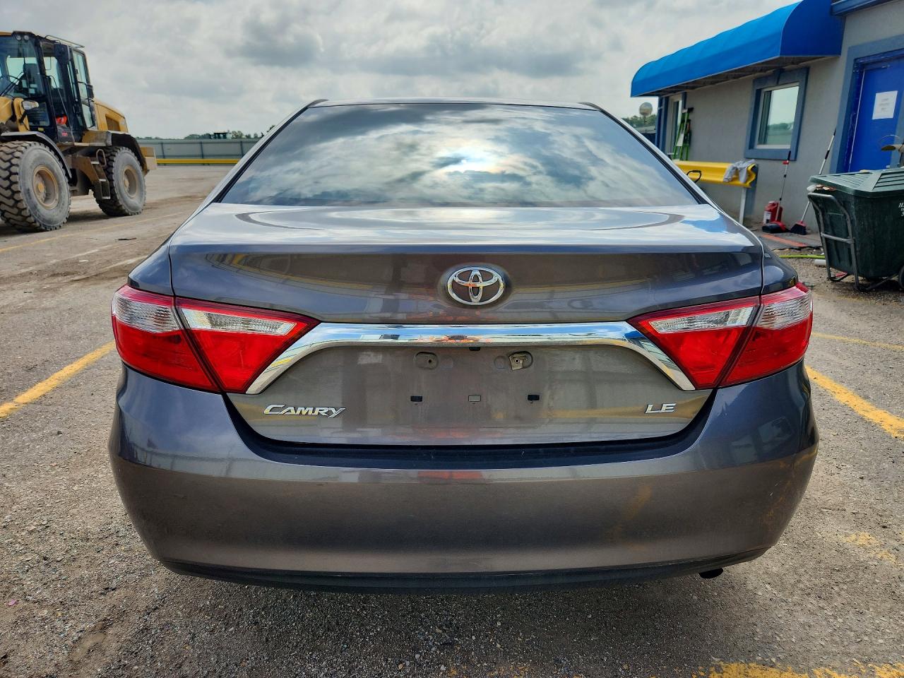 2015 Toyota Camry Le Gray vin: 4T4BF1FKXFR466821