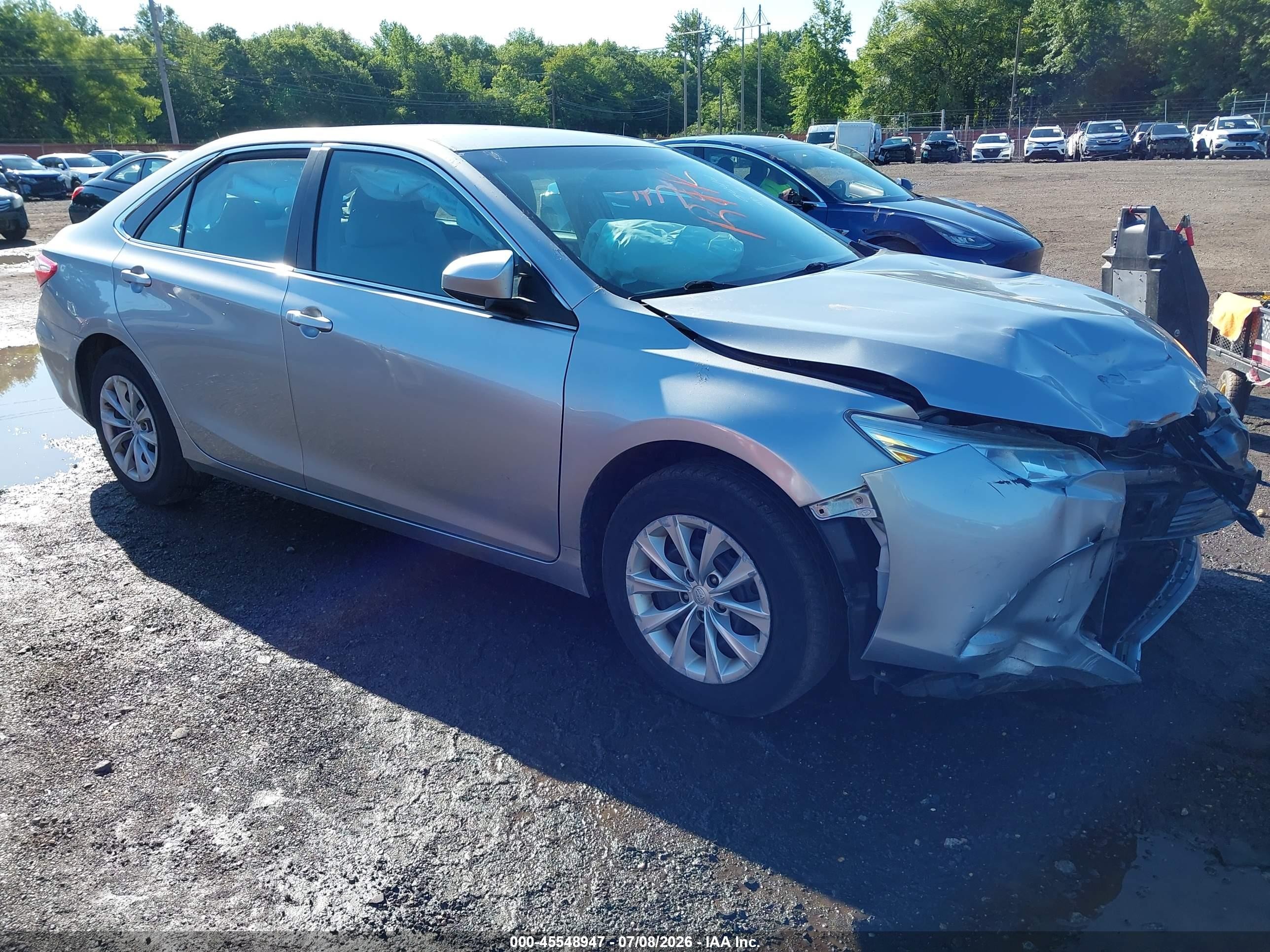 2015 Toyota Camry Le Silver vin: 4T4BF1FKXFR469444