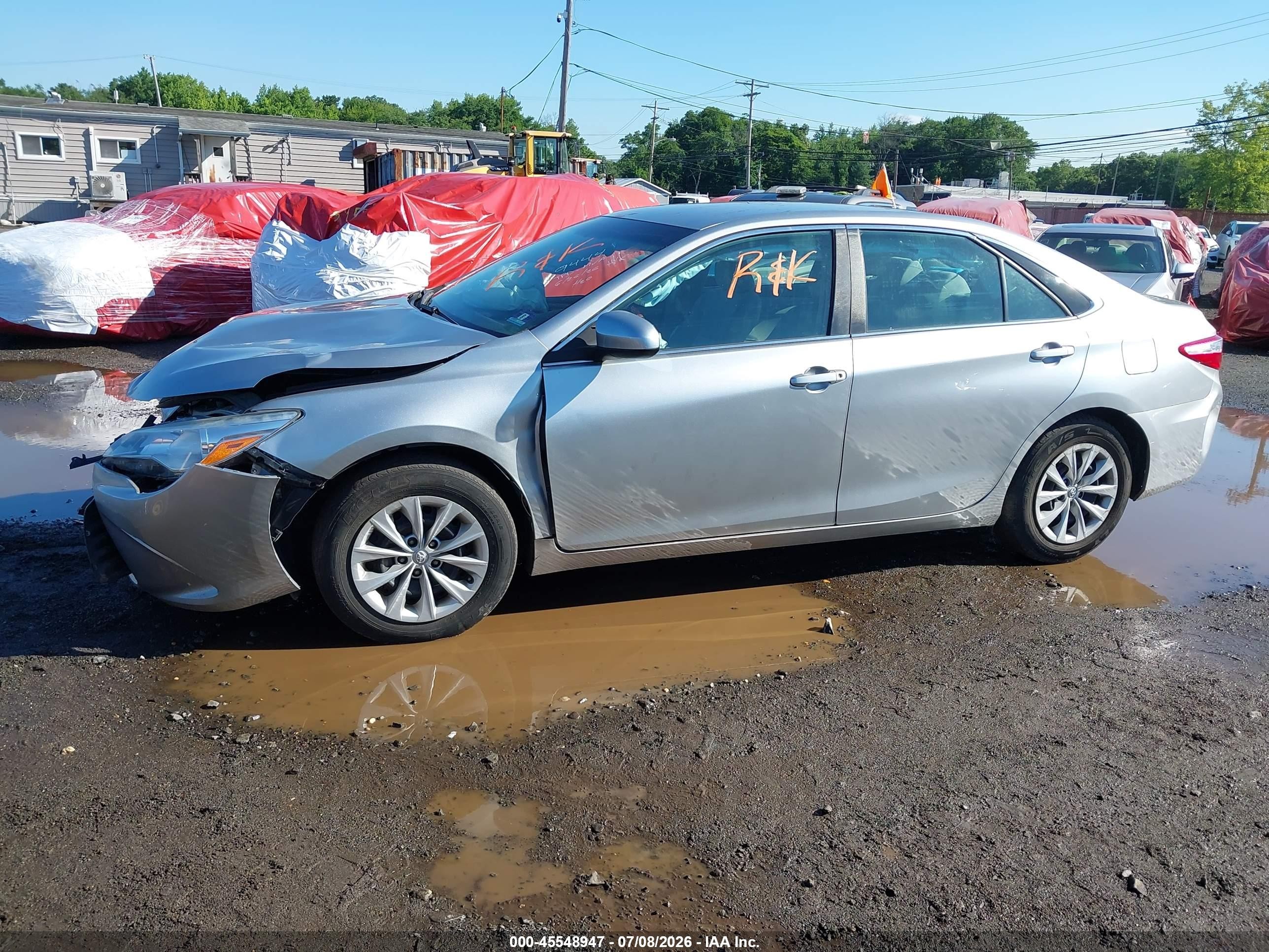 2015 Toyota Camry Le Silver vin: 4T4BF1FKXFR469444