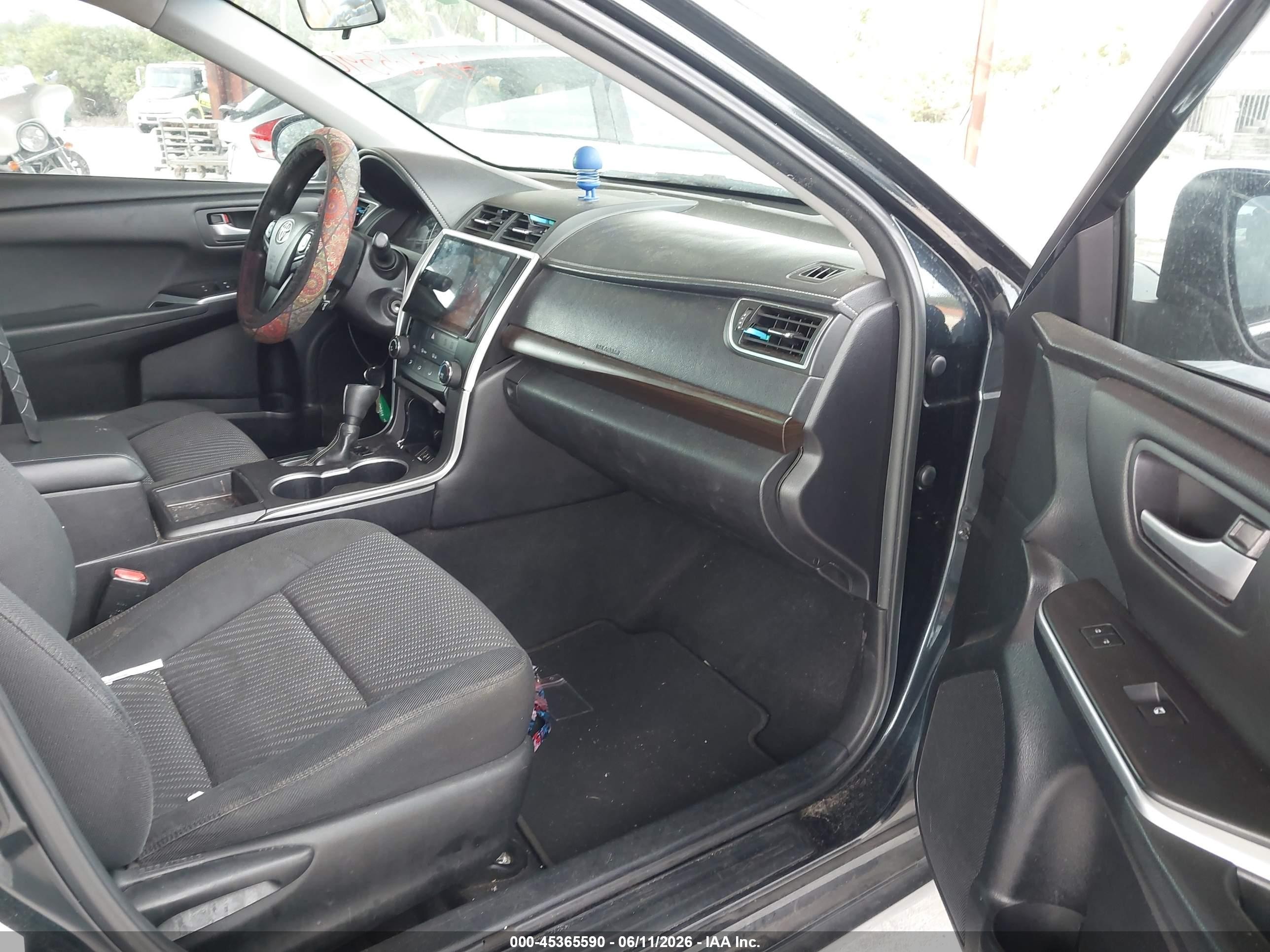 2015 Toyota Camry Le Dark Blue vin: 4T4BF1FKXFR471310
