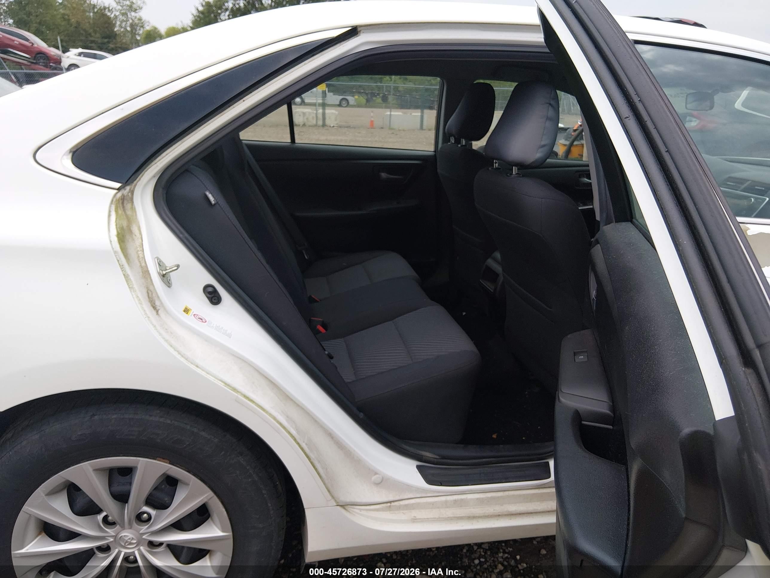 2015 Toyota Camry Le Белый vin: 4T4BF1FKXFR473235