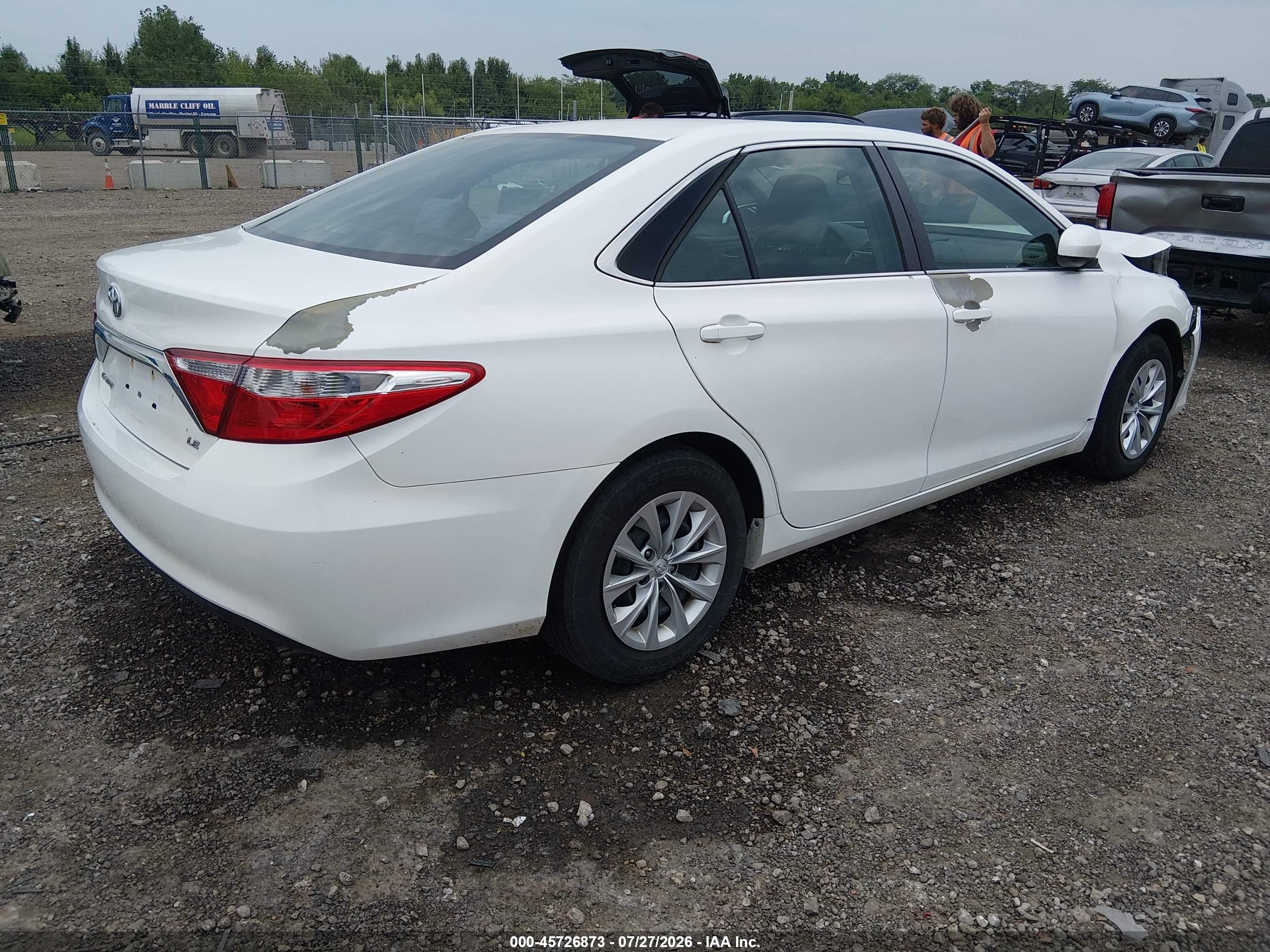 2015 Toyota Camry Le Белый vin: 4T4BF1FKXFR473235