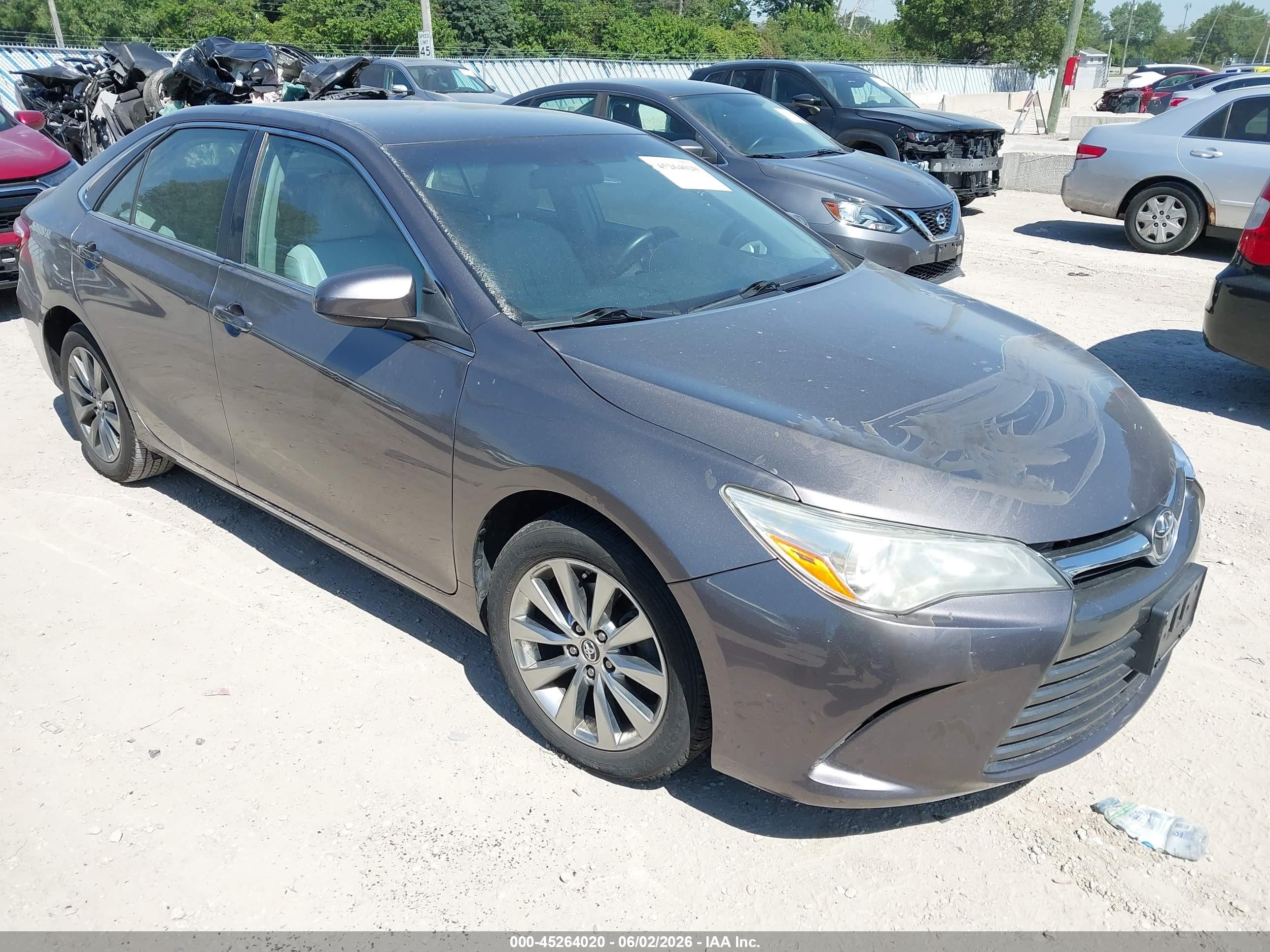2015 Toyota Camry Xle Gray vin: 4T4BF1FKXFR480220