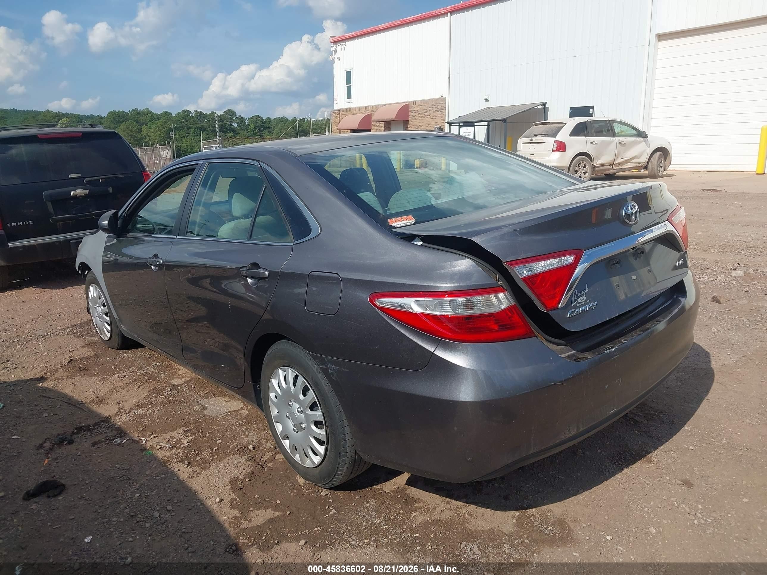 2015 Toyota Camry Le Gray vin: 4T4BF1FKXFR481237