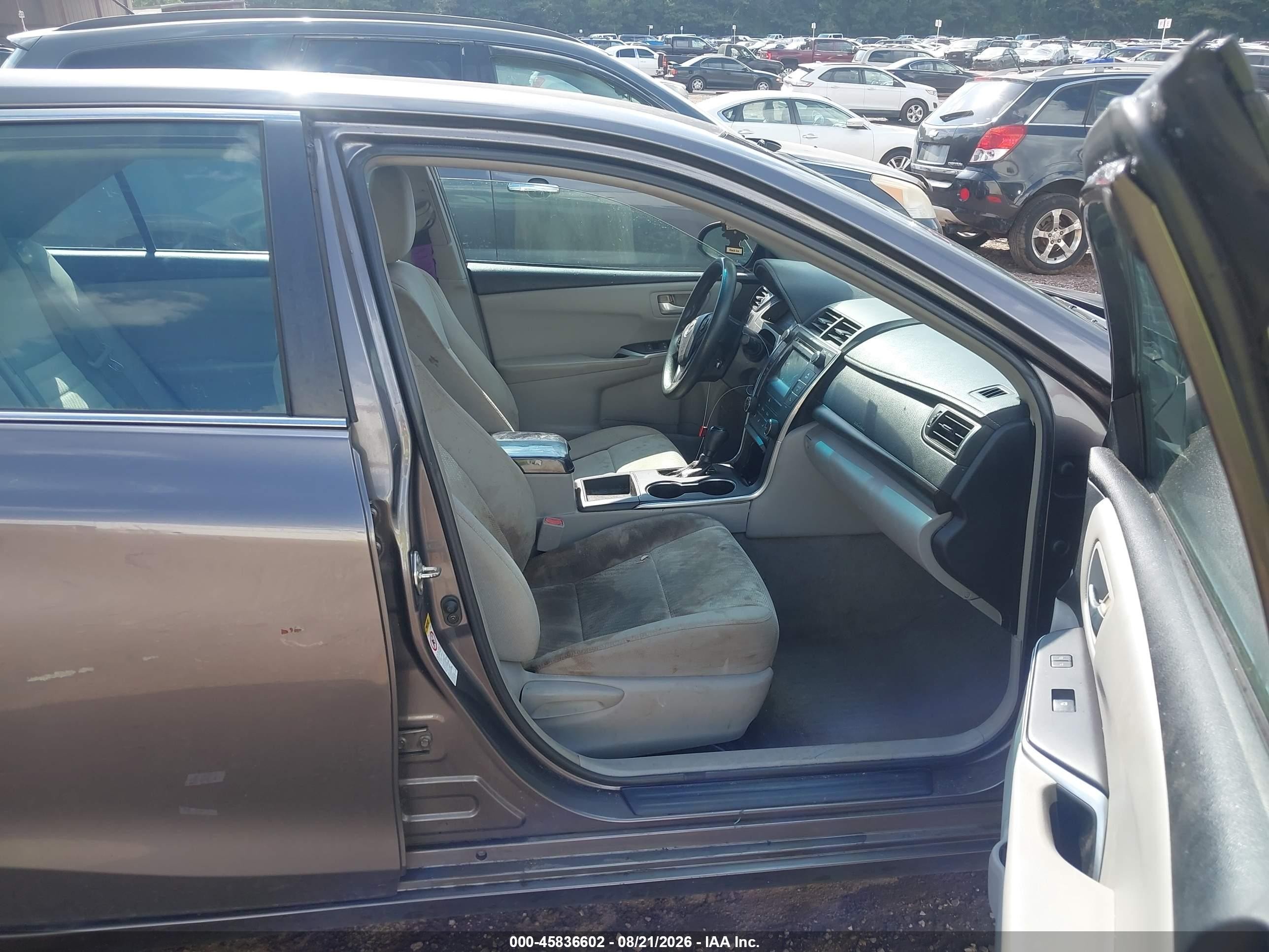2015 Toyota Camry Le Gray vin: 4T4BF1FKXFR481237