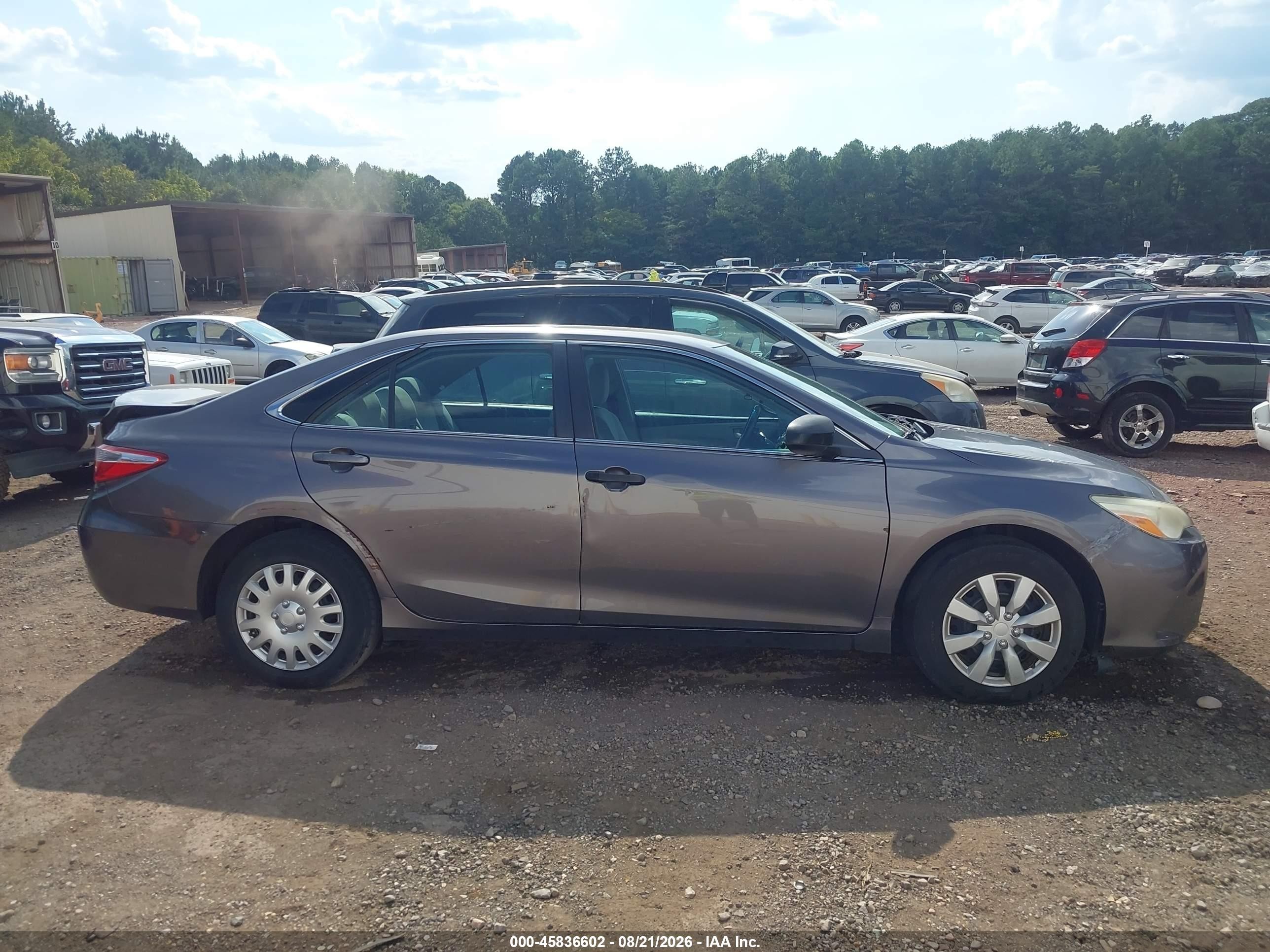 2015 Toyota Camry Le Gray vin: 4T4BF1FKXFR481237