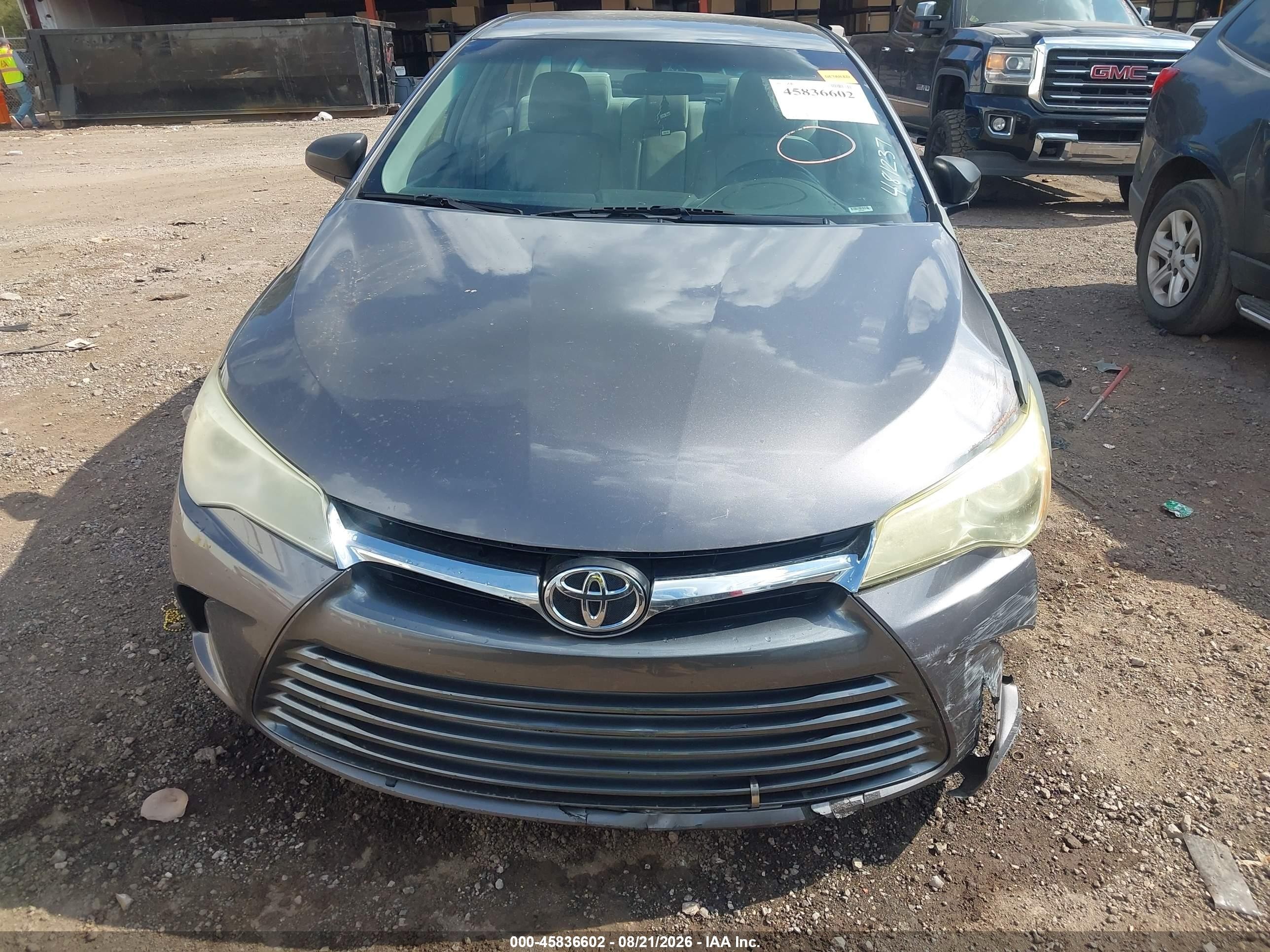 2015 Toyota Camry Le Gray vin: 4T4BF1FKXFR481237