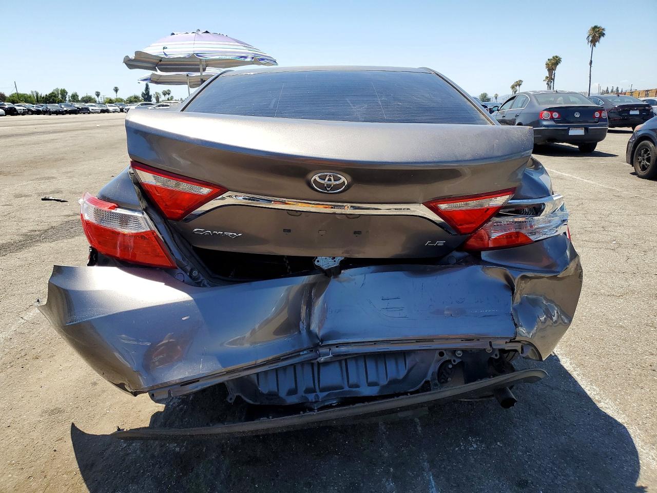 2015 Toyota Camry Le Charcoal vin: 4T4BF1FKXFR481920