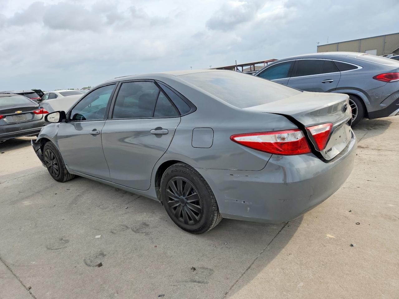 2015 Toyota Camry Le Gray vin: 4T4BF1FKXFR489144