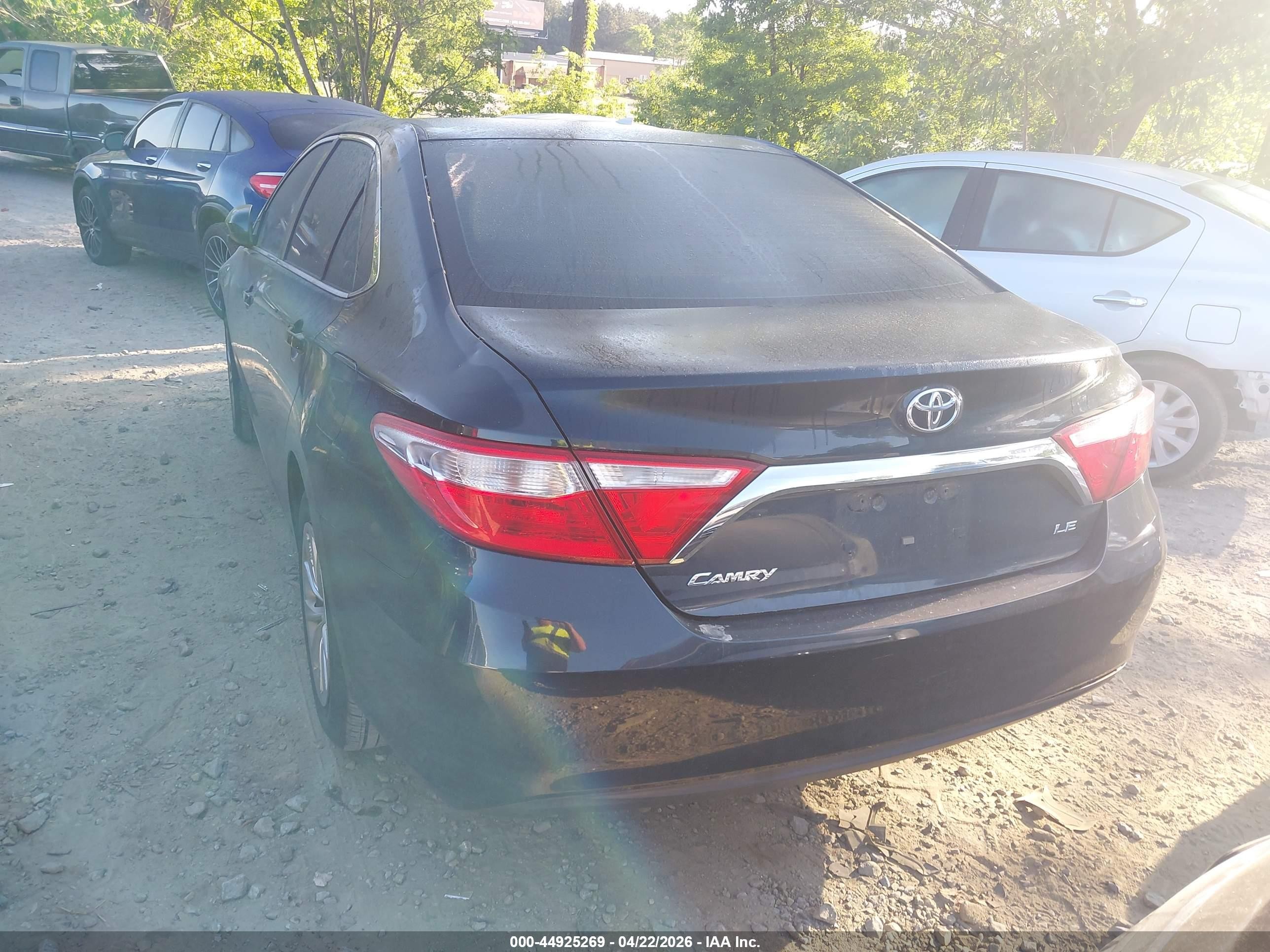 2015 Toyota Camry Le Black vin: 4T4BF1FKXFR495221
