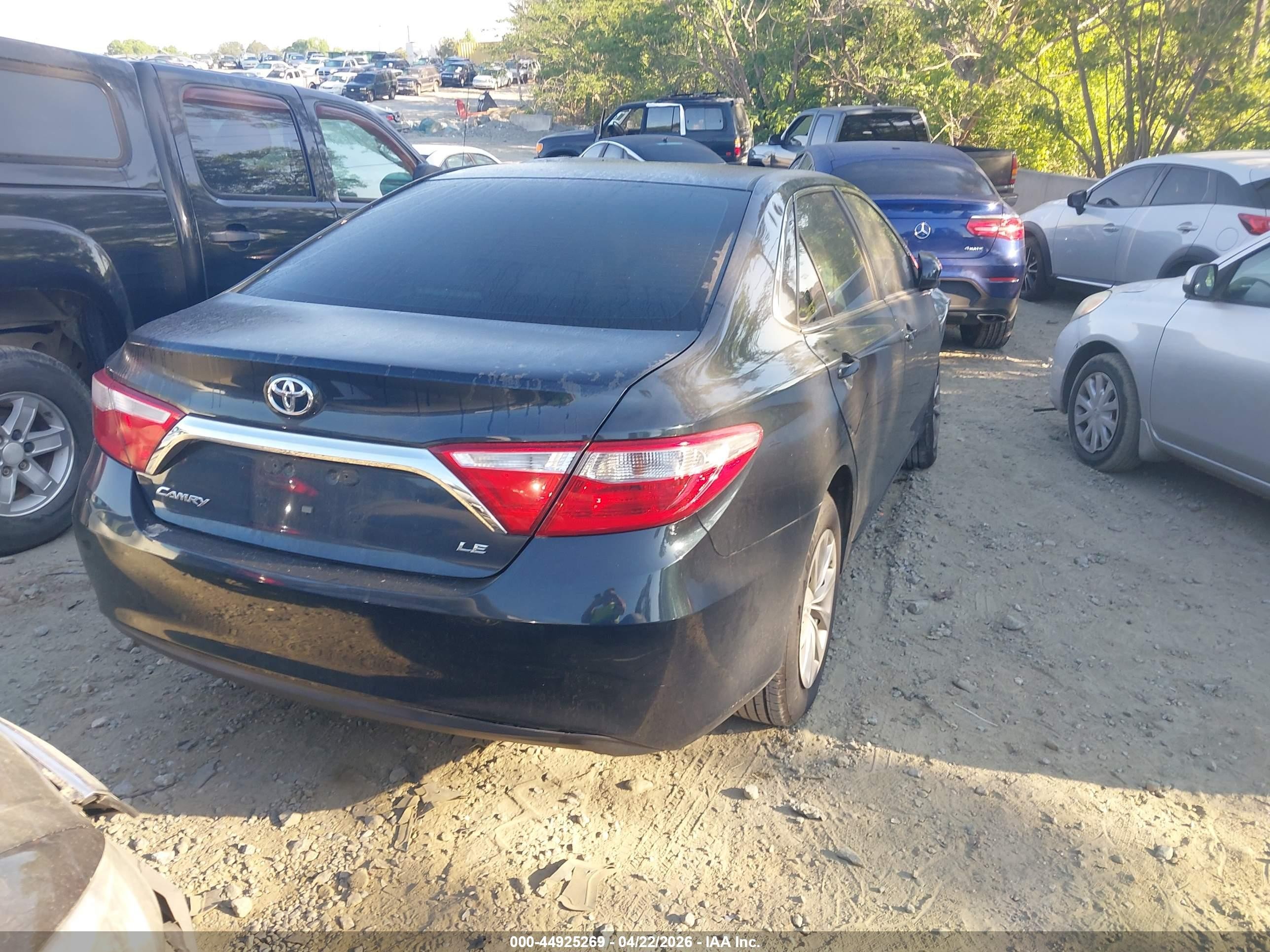 2015 Toyota Camry Le Black vin: 4T4BF1FKXFR495221
