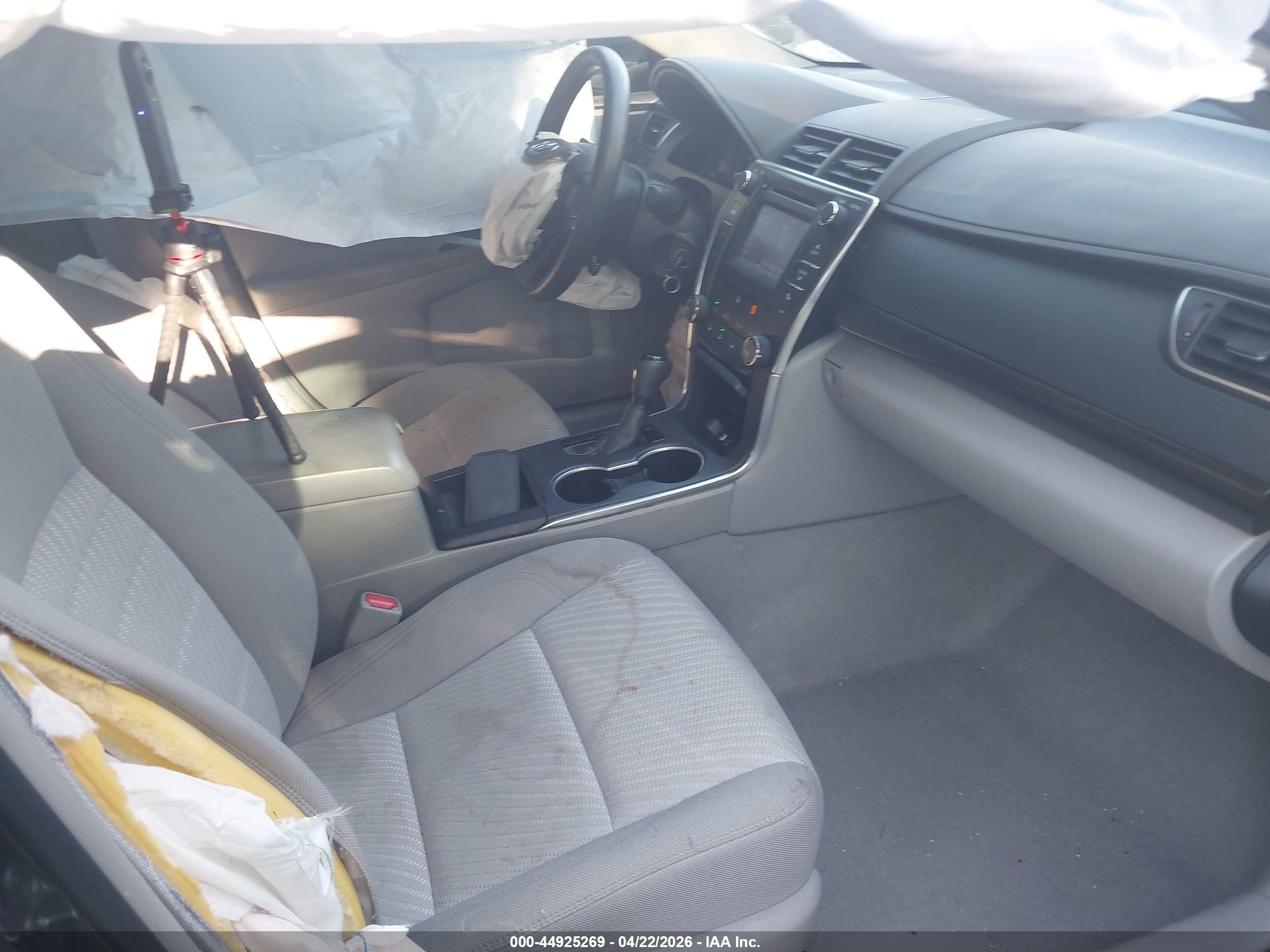 2015 Toyota Camry Le Black vin: 4T4BF1FKXFR495221