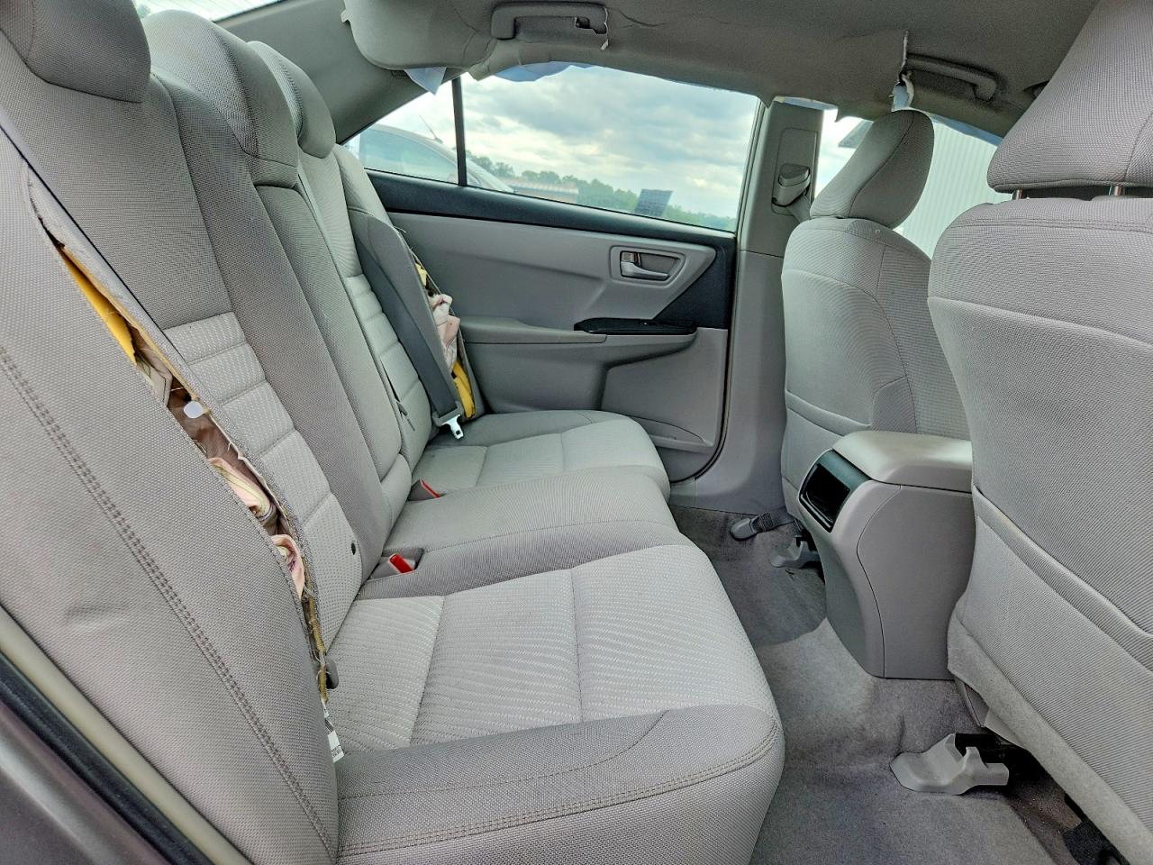 2015 Toyota Camry Le Gray vin: 4T4BF1FKXFR502989