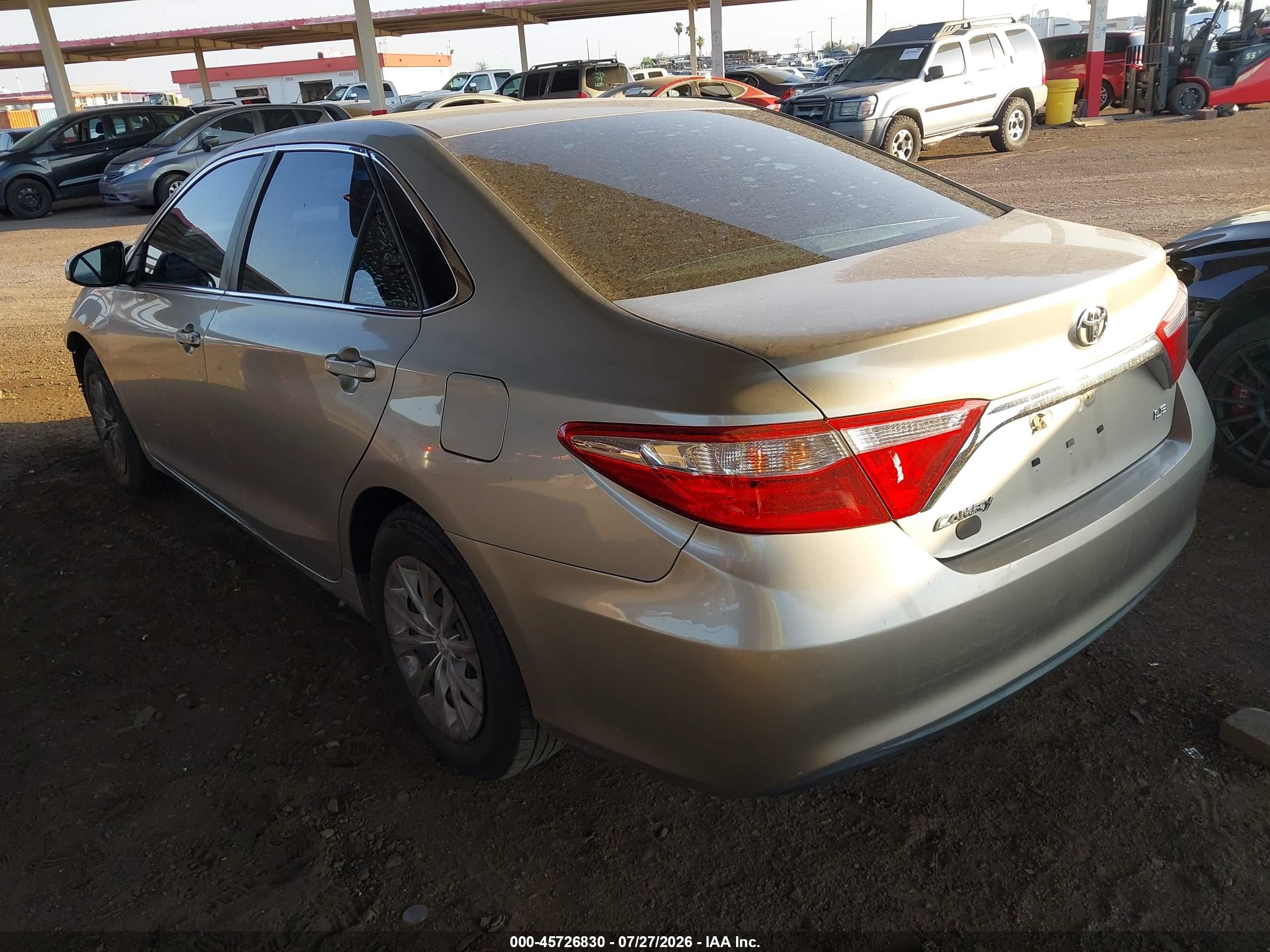 2015 Toyota Camry Le Silver vin: 4T4BF1FKXFR505410