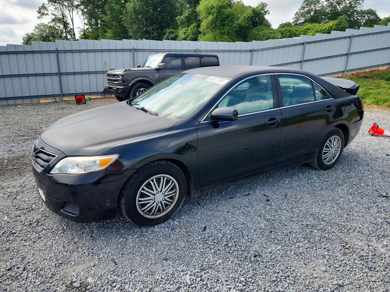 2010 Toyota Camry Le Черный vin: 4T4BF3EK0AR013863