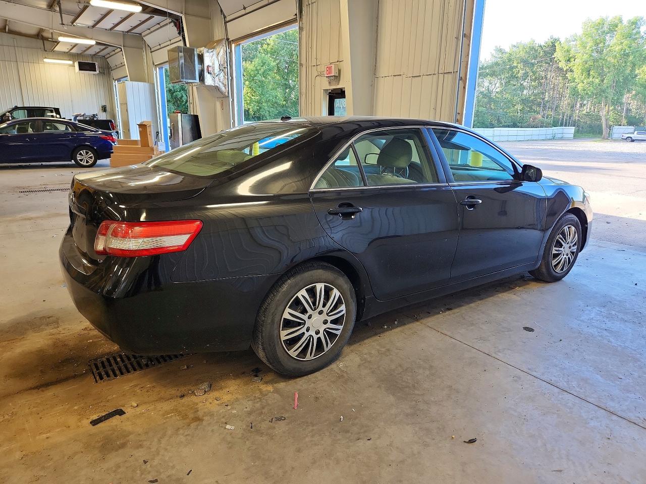 2010 Toyota Camry Le Black vin: 4T4BF3EK0AR016827