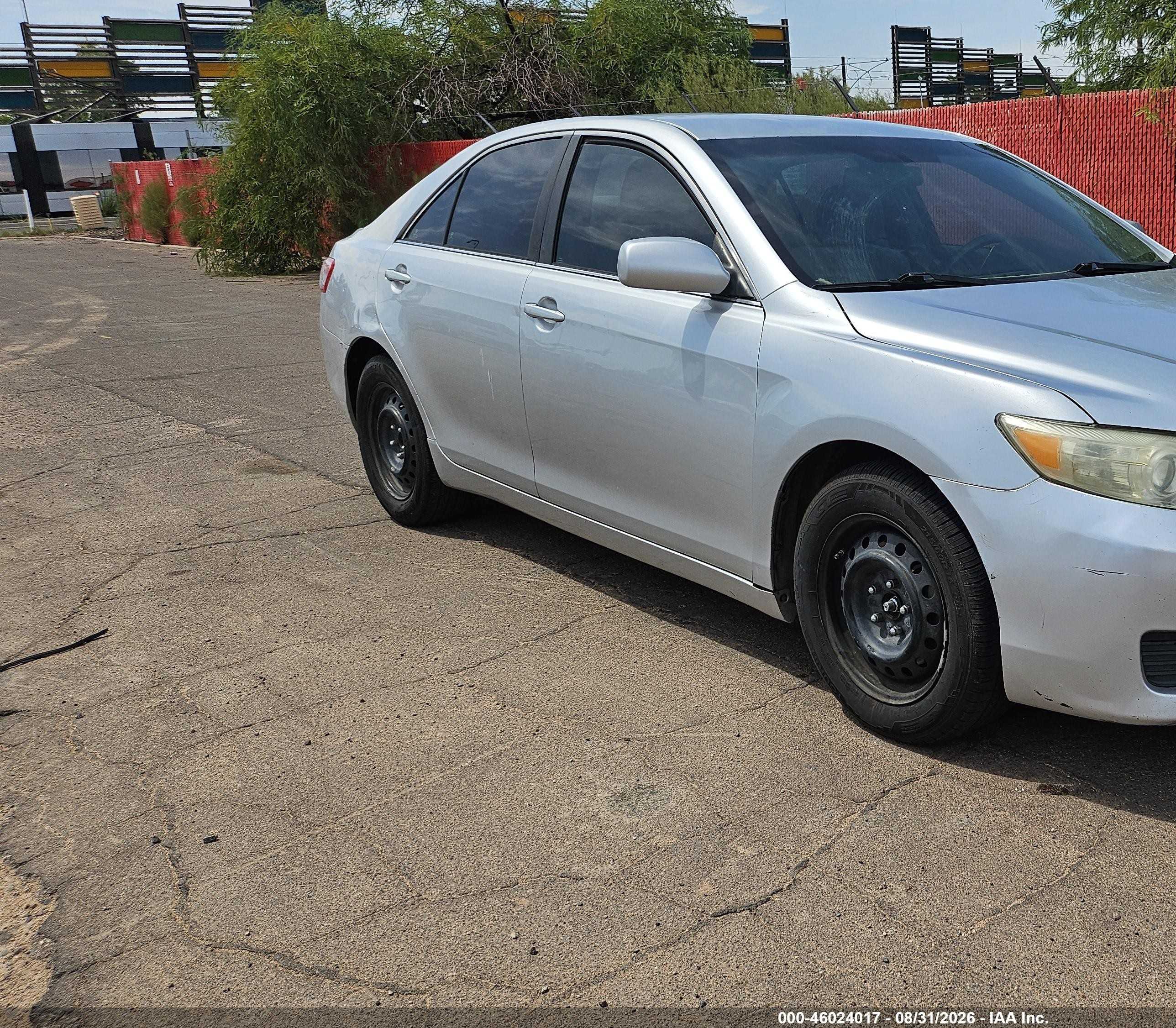 2010 Toyota Camry Se/le/xle Серебряный vin: 4T4BF3EK0AR041257