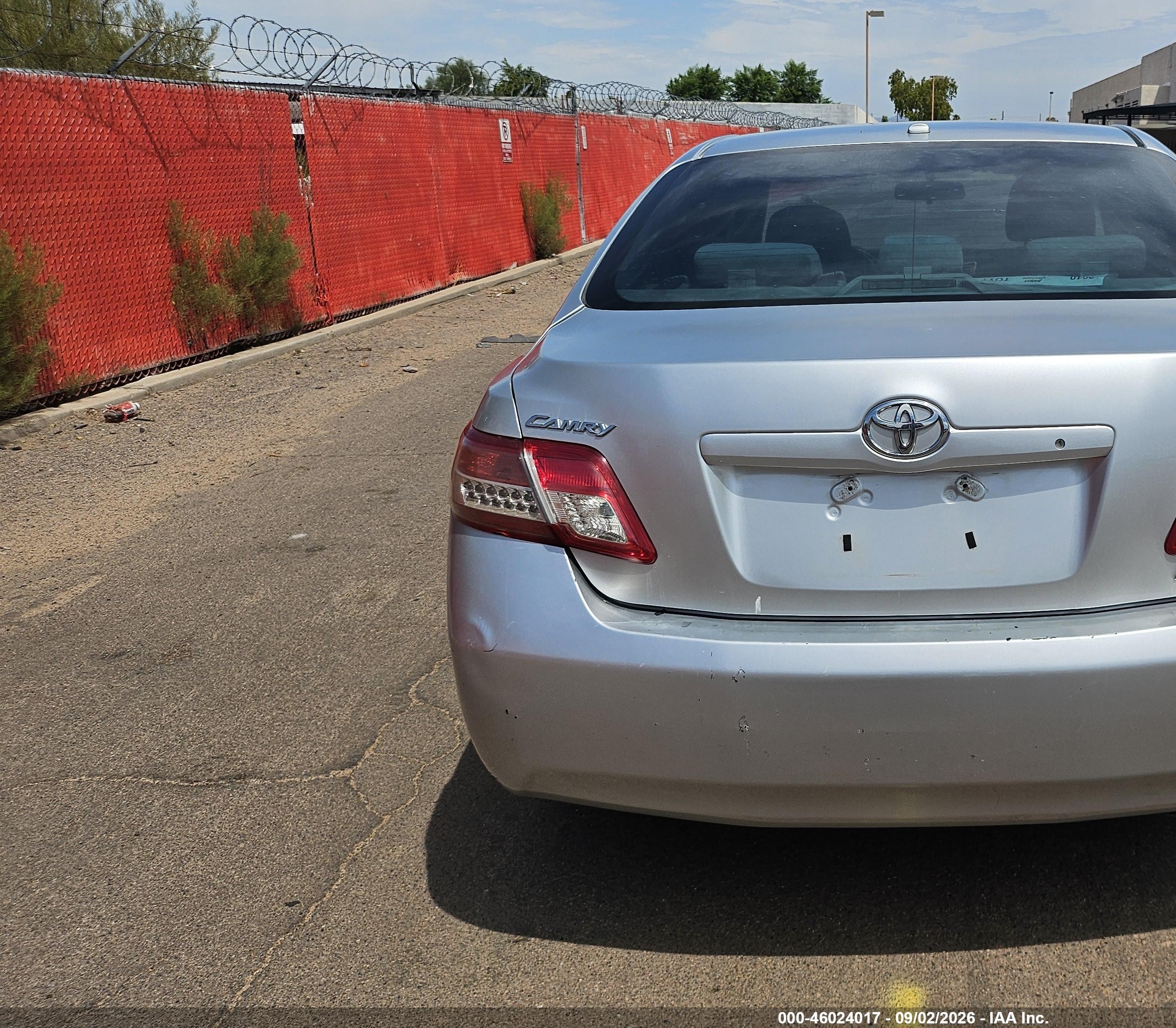 2010 Toyota Camry Se/le/xle Серебряный vin: 4T4BF3EK0AR041257