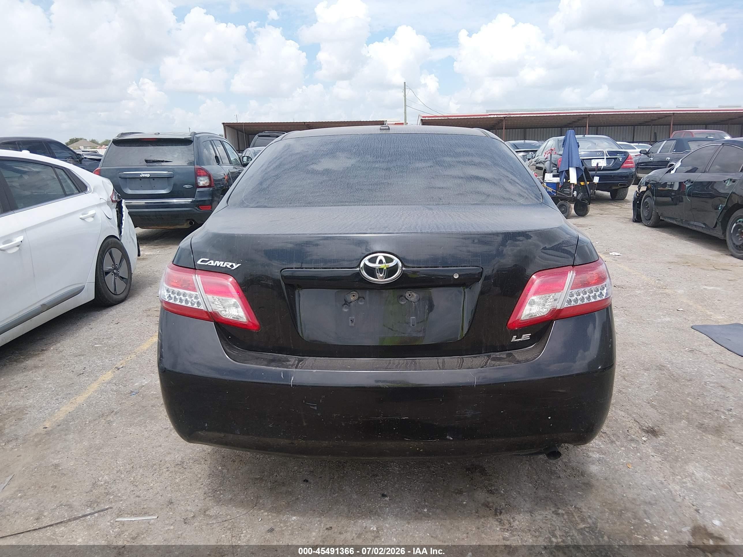 2010 Toyota Camry Le Black vin: 4T4BF3EK0AR041937