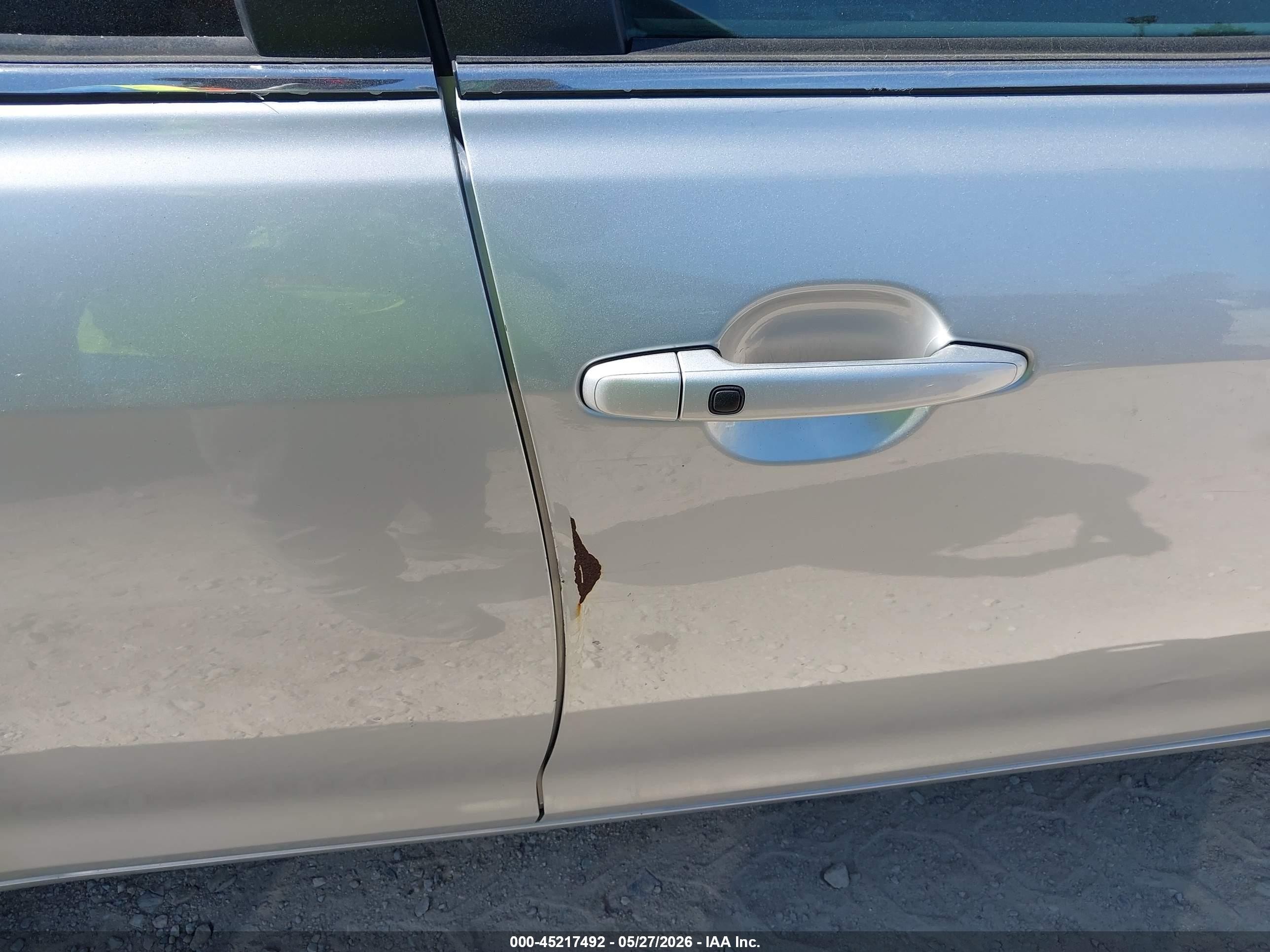 2010 Toyota Camry Xle Silver vin: 4T4BF3EK0AR042554
