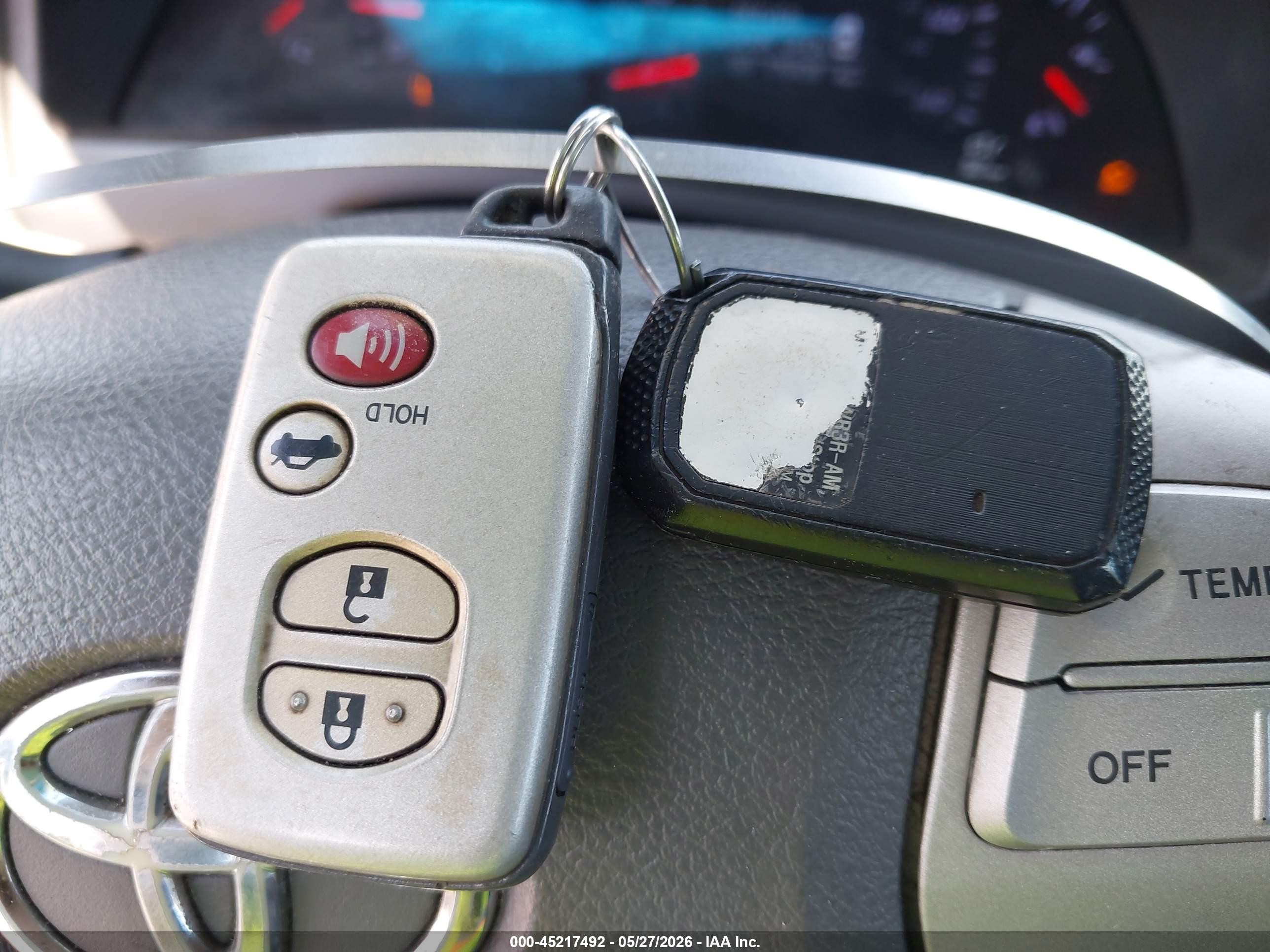 2010 Toyota Camry Xle Silver vin: 4T4BF3EK0AR042554