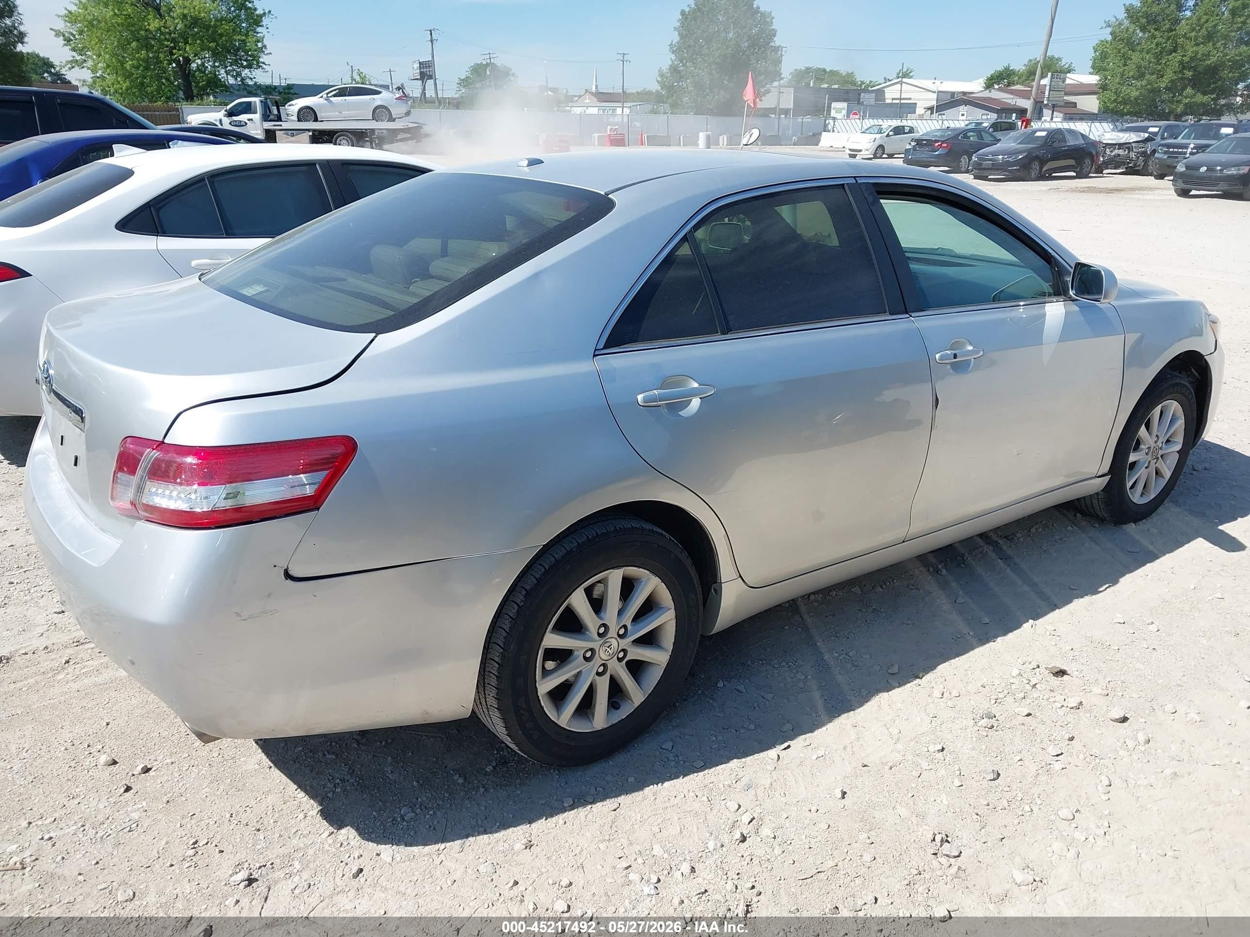 2010 Toyota Camry Xle Silver vin: 4T4BF3EK0AR042554