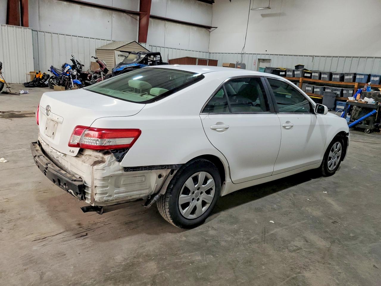 2010 Toyota Camry Le White vin: 4T4BF3EK0AR052288