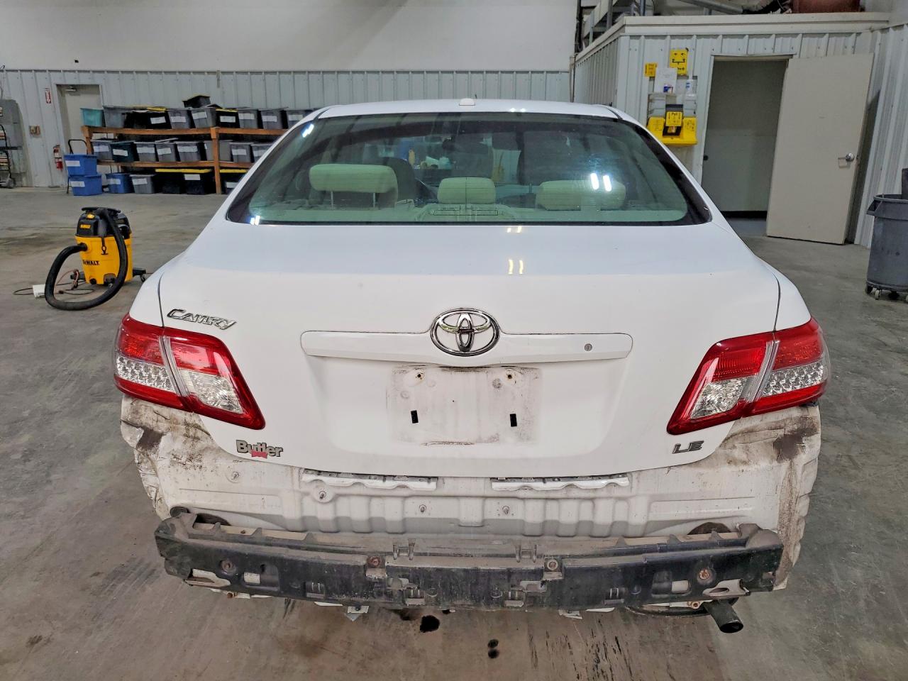 2010 Toyota Camry Le White vin: 4T4BF3EK0AR052288