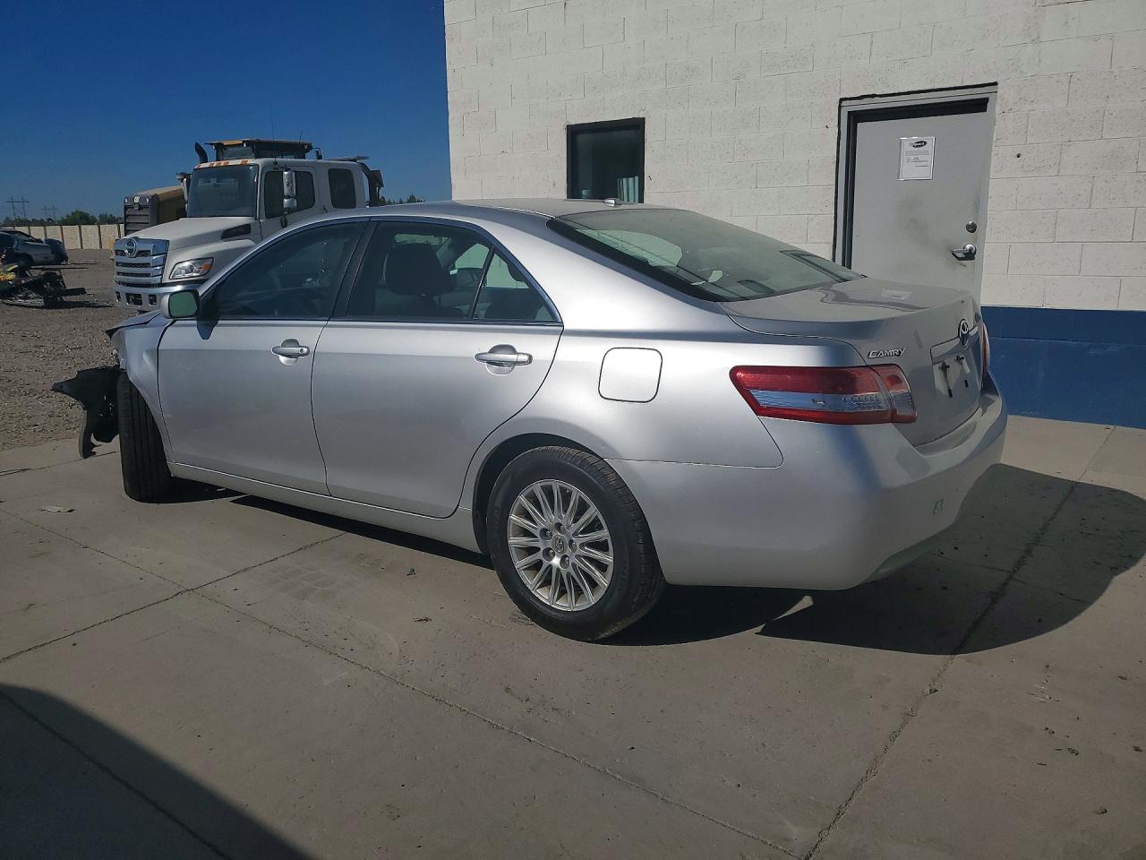 2010 Toyota Camry Le White vin: 4T4BF3EK0AR058799