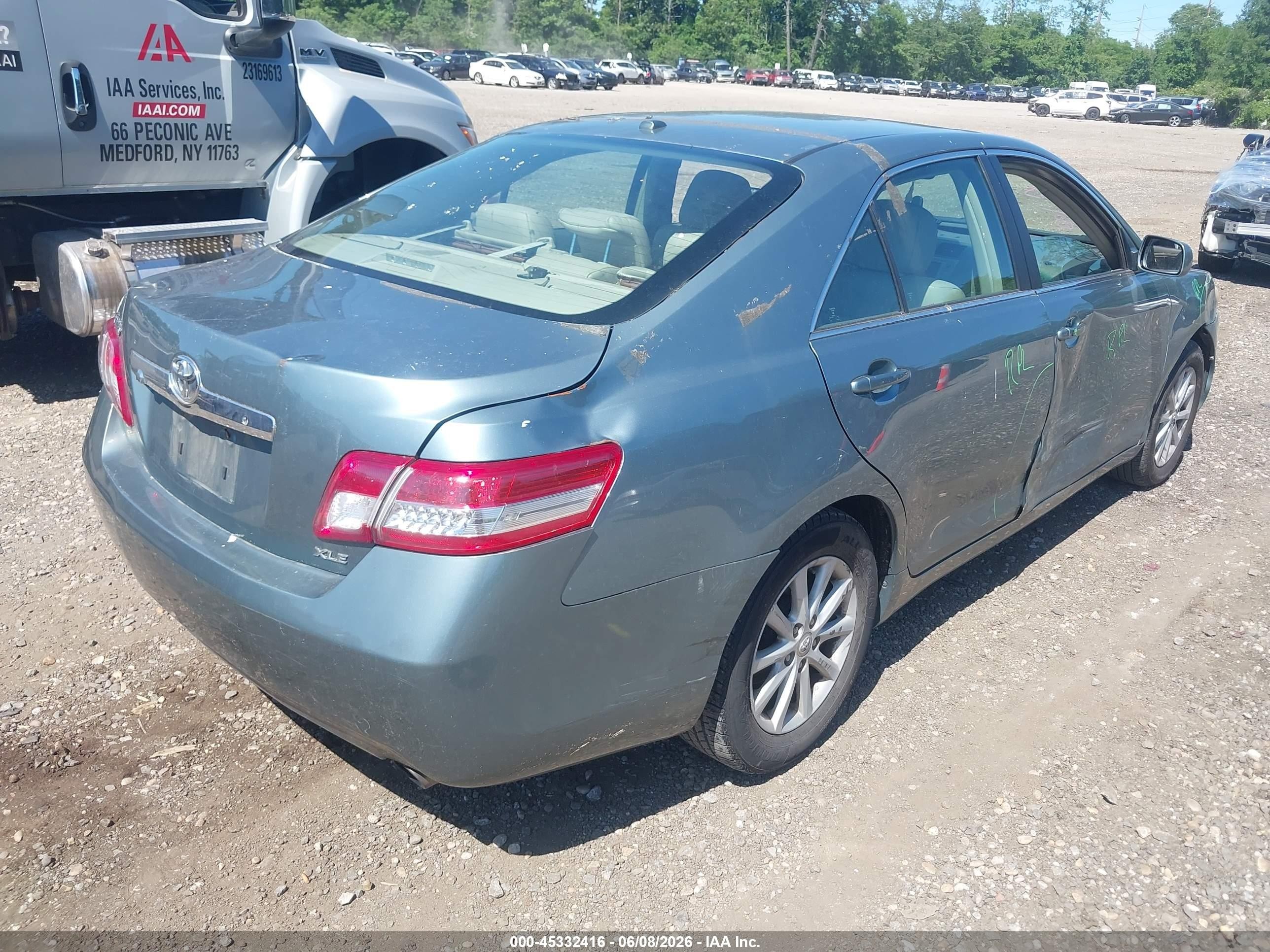 2010 Toyota Camry Xle Green vin: 4T4BF3EK0AR061153