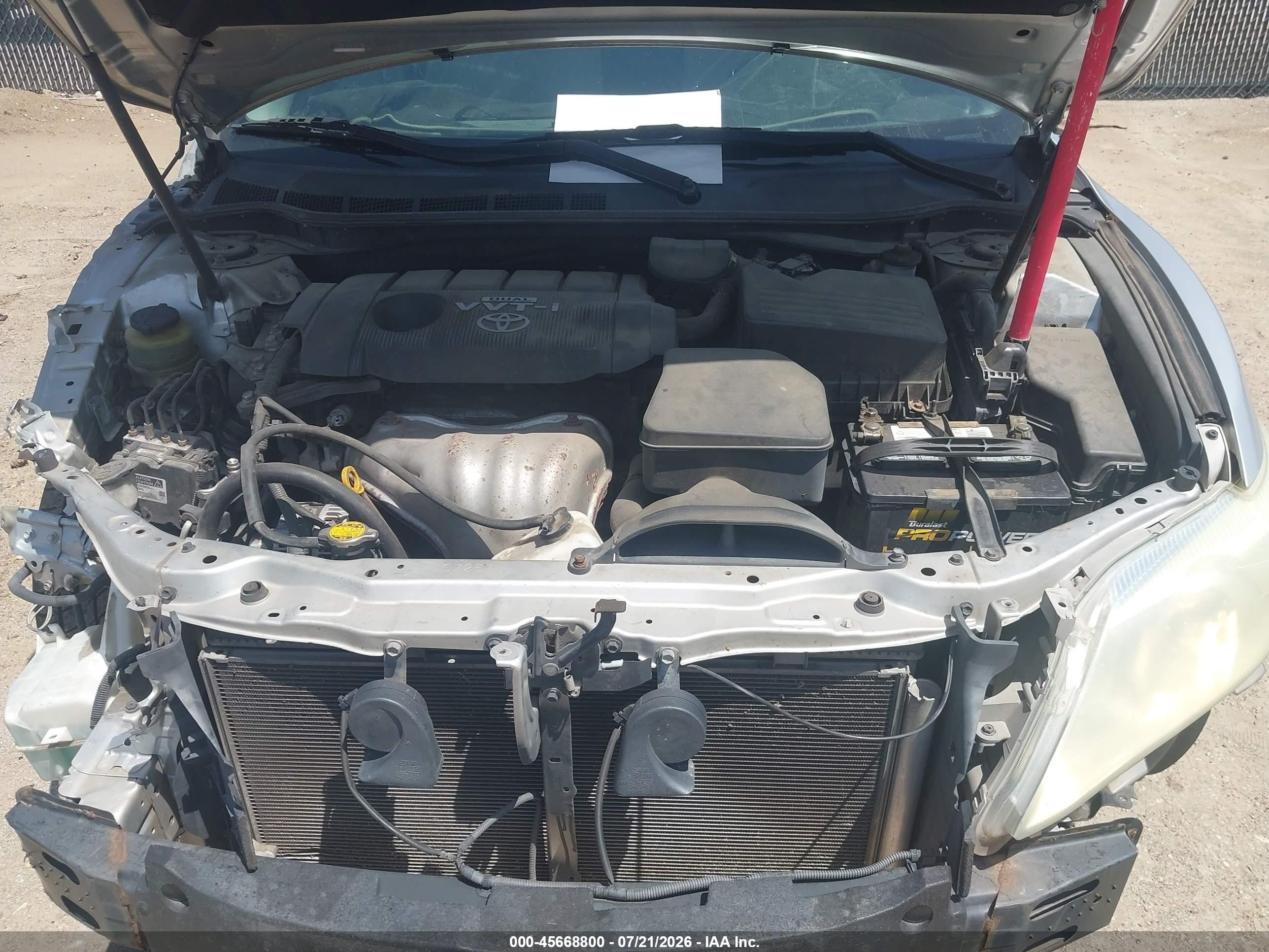 2010 Toyota Camry Le Silver vin: 4T4BF3EK0AR069222