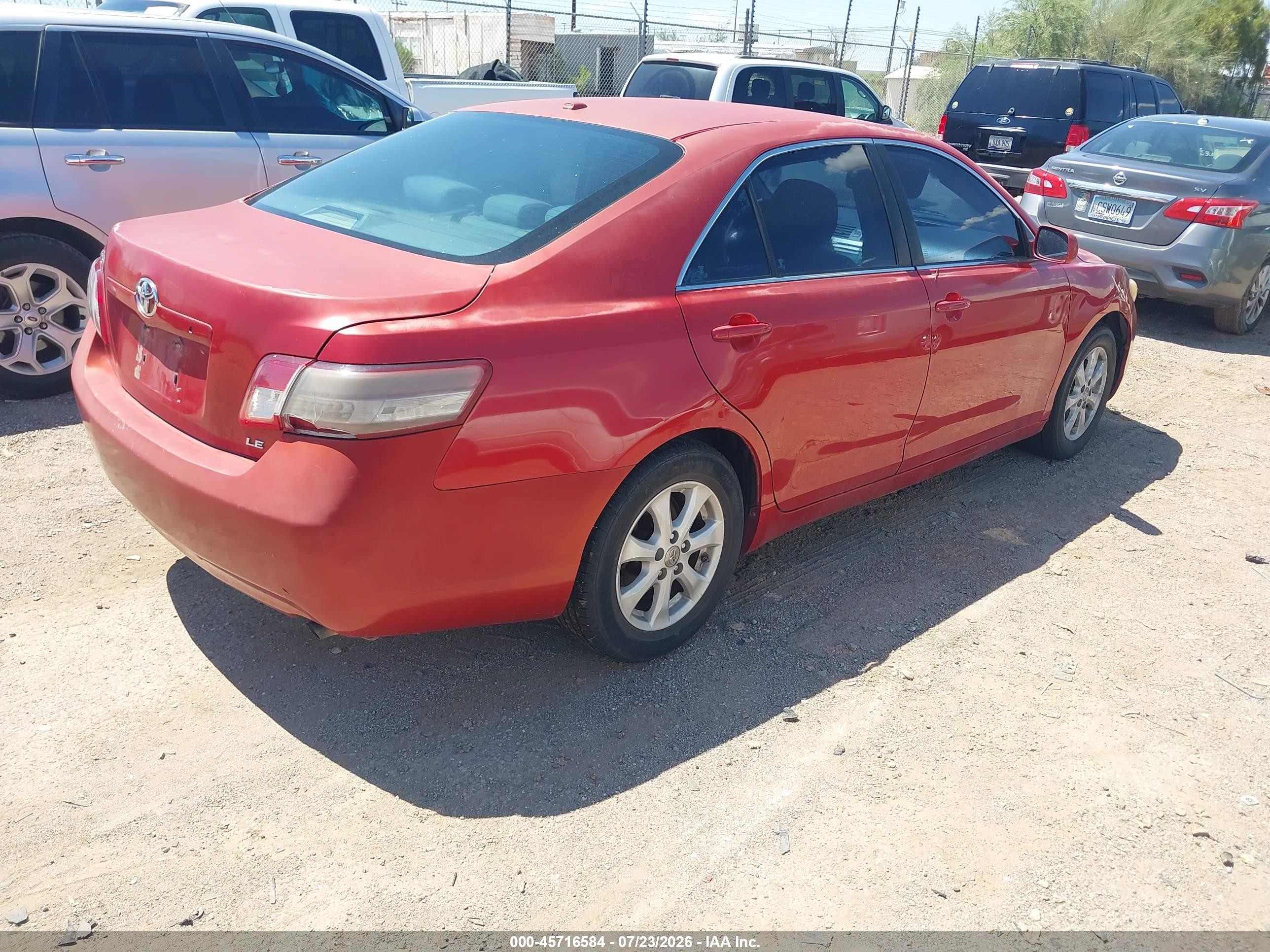 2010 Toyota Camry Le Красный vin: 4T4BF3EK0AR079295