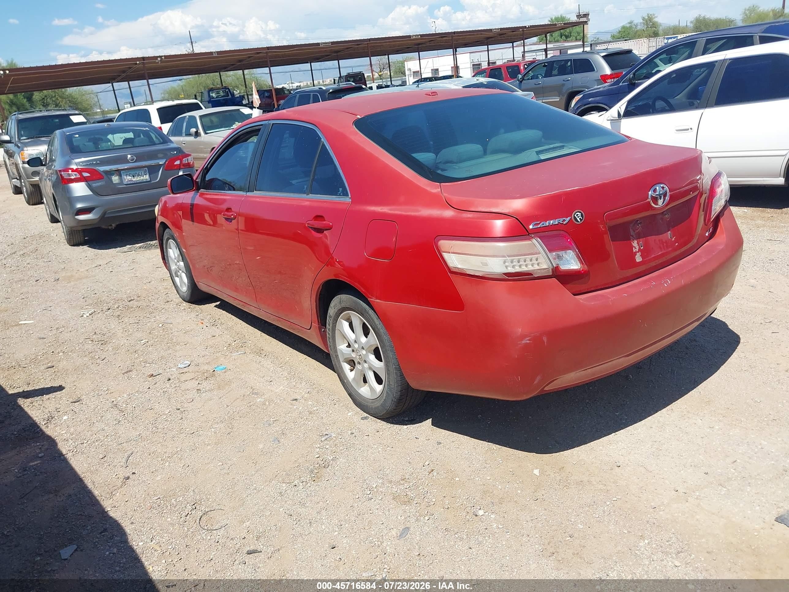 2010 Toyota Camry Le Красный vin: 4T4BF3EK0AR079295
