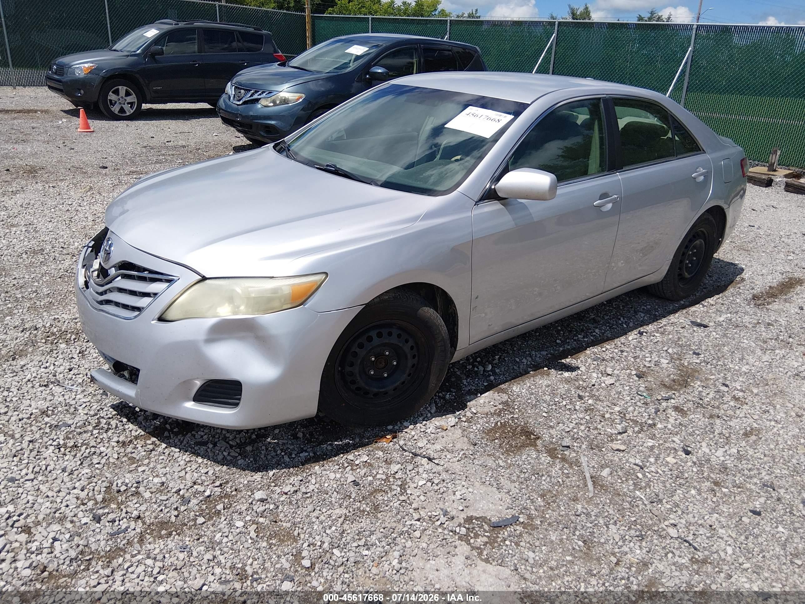 2010 Toyota Camry Le White vin: 4T4BF3EK0AR081001