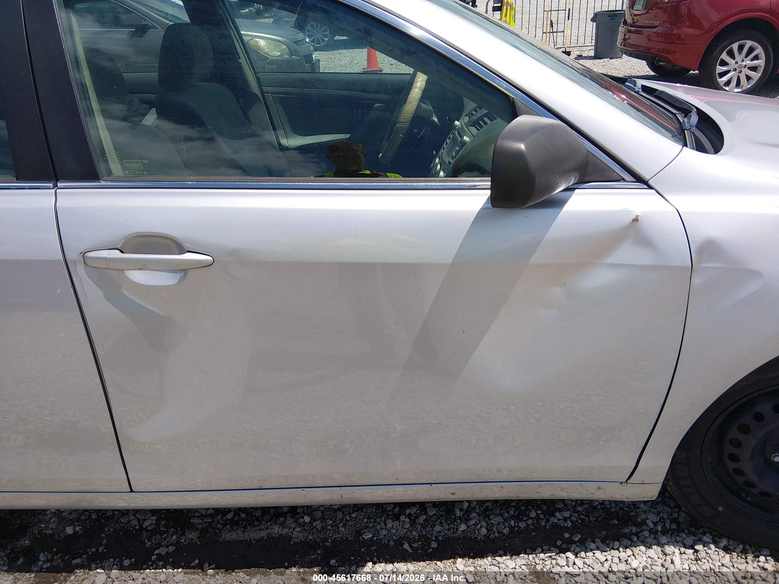 2010 Toyota Camry Le White vin: 4T4BF3EK0AR081001