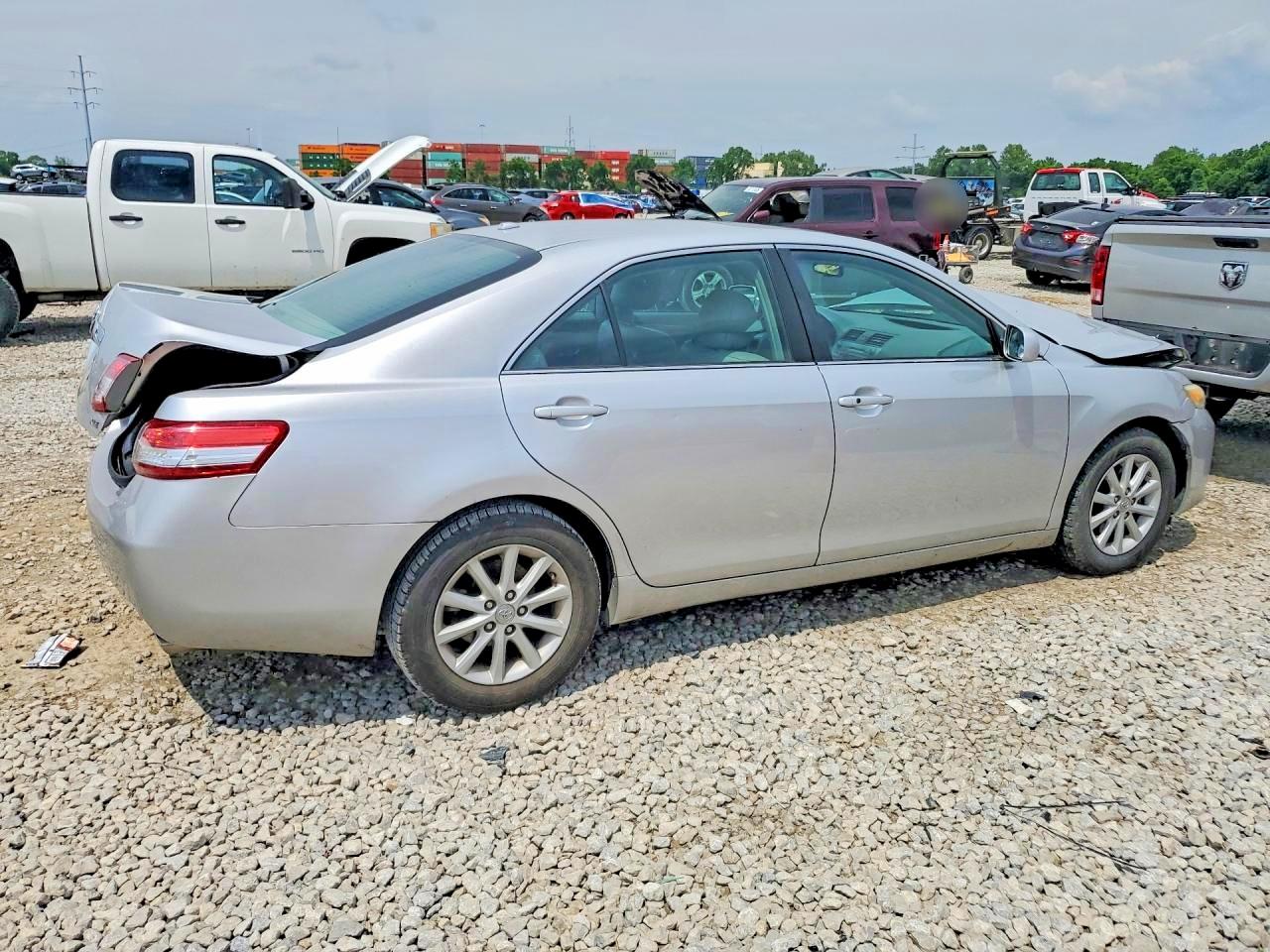 2010 Toyota Camry Xle Серебряный vin: 4T4BF3EK0AR083878